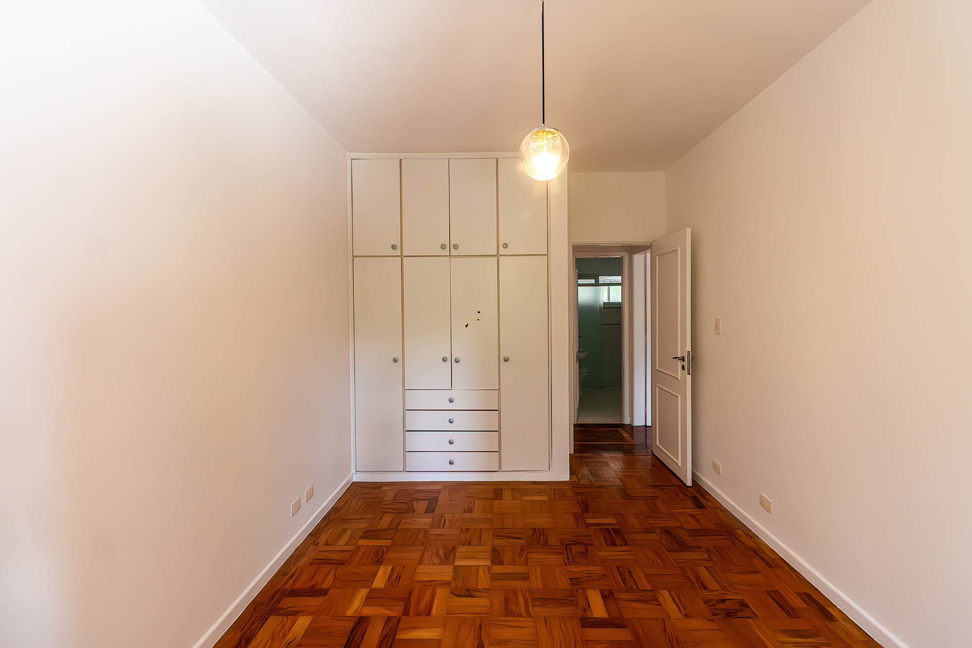 ALUGO APARTAMENTO BONITO - 120M2 - 2 QUARTOS - ANDAR BAIXO - 1 VAGA Rua Tabapuã São Paulo - 