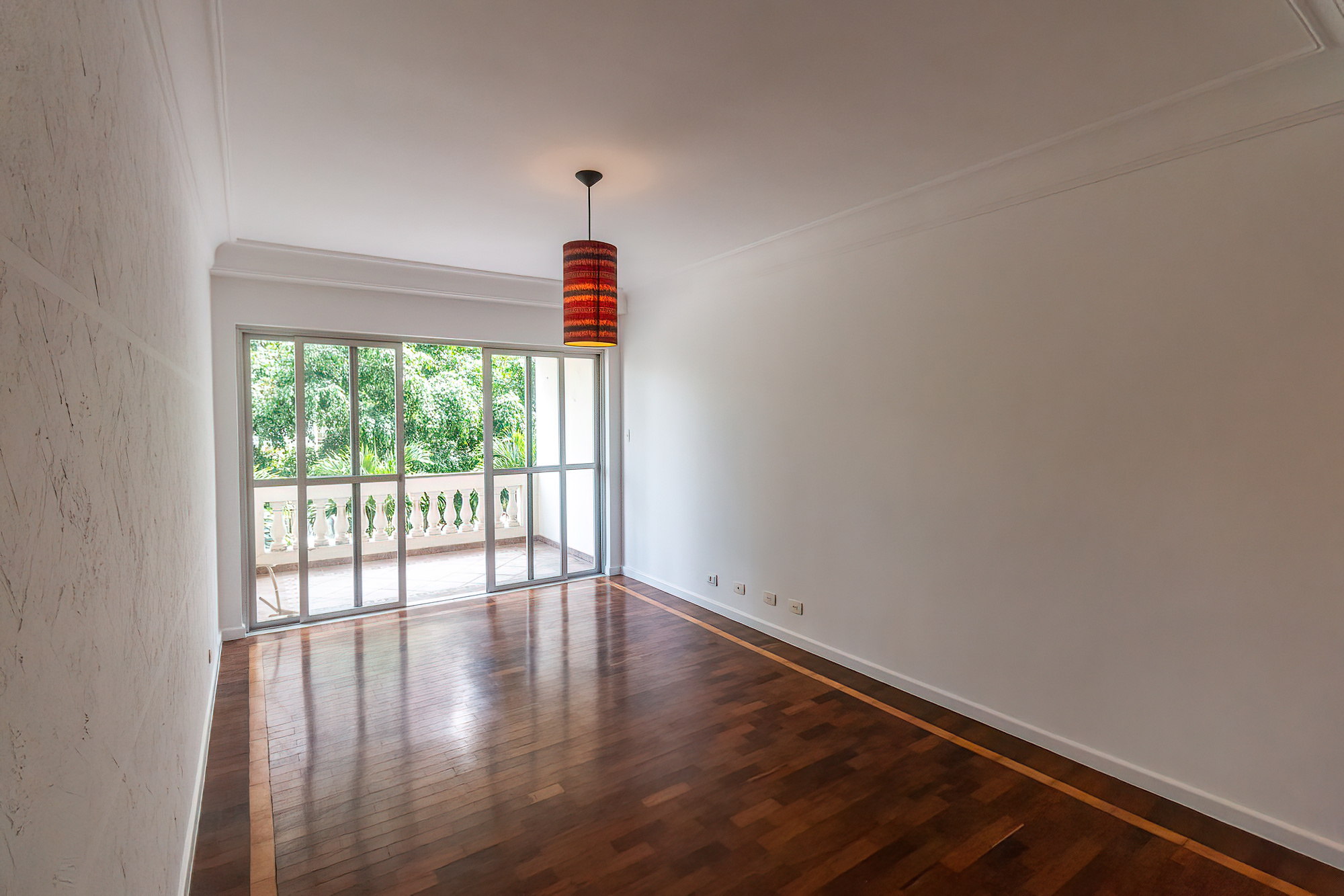ALUGO APARTAMENTO BONITO - 120M2 - 2 QUARTOS - ANDAR BAIXO - 1 VAGA Rua Tabapuã São Paulo - 