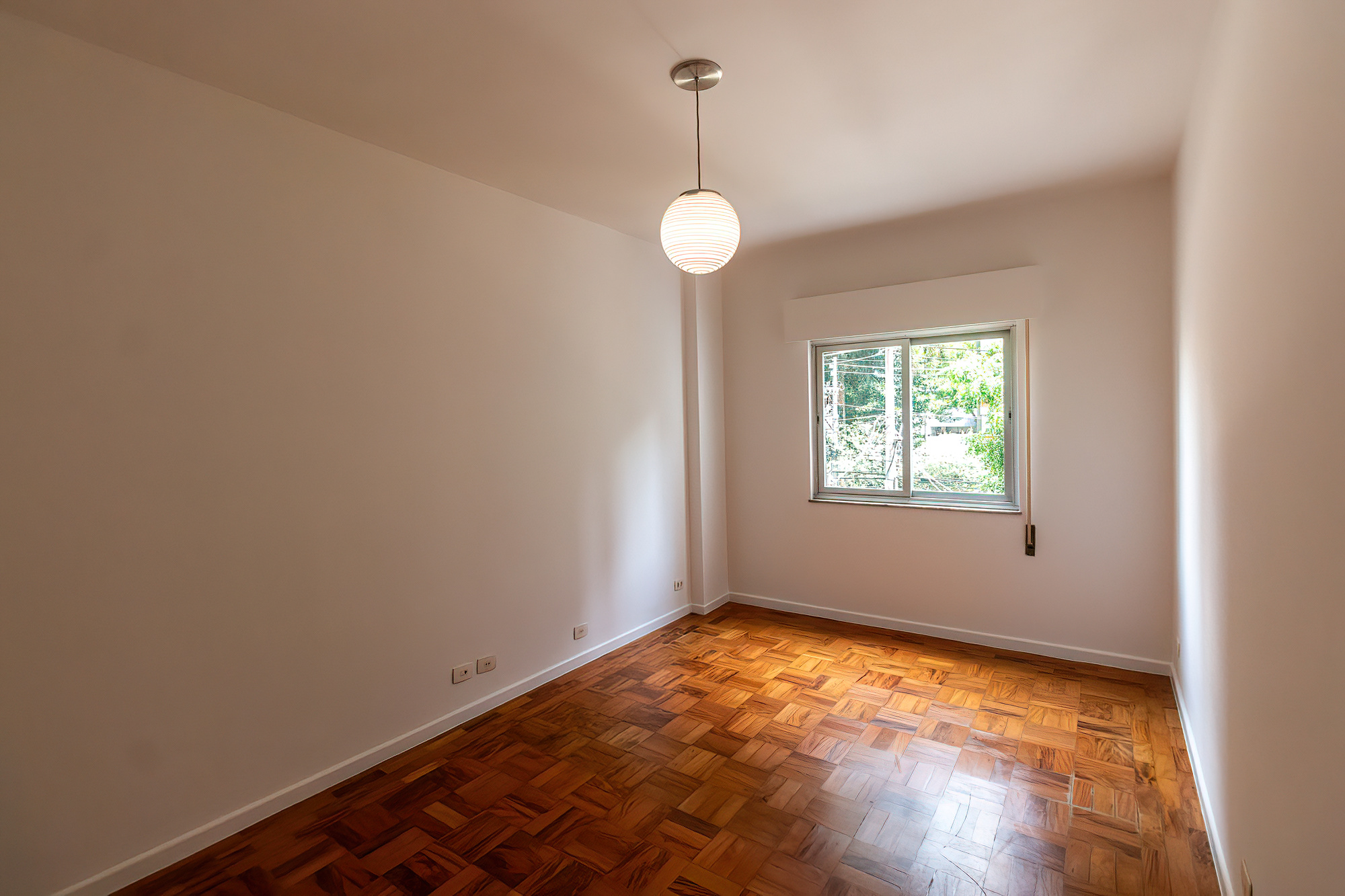 ALUGO APARTAMENTO BONITO - 120M2 - 2 QUARTOS - ANDAR BAIXO - 1 VAGA Rua Tabapuã São Paulo - 