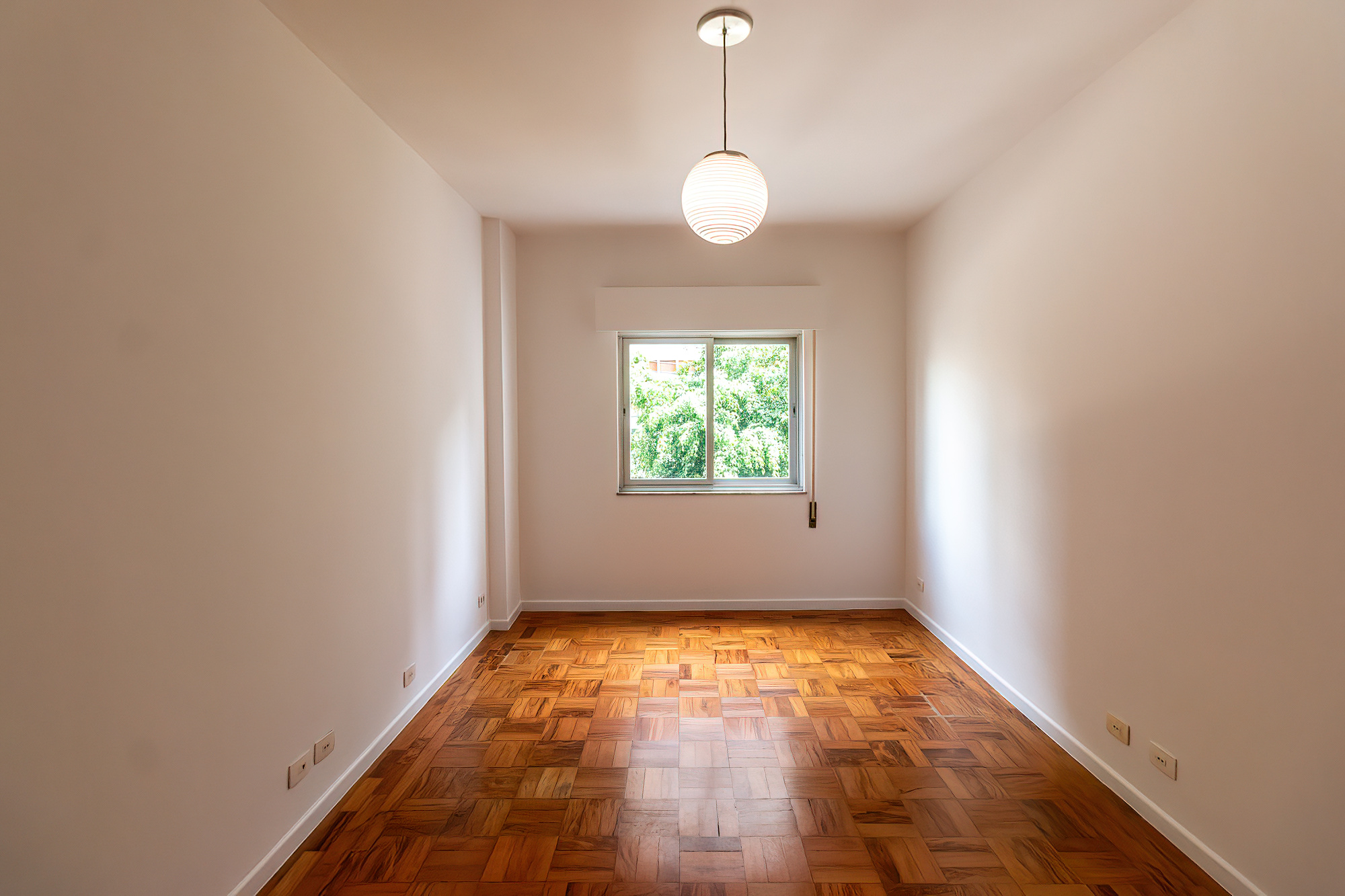 ALUGO APARTAMENTO BONITO - 120M2 - 2 QUARTOS - ANDAR BAIXO - 1 VAGA Rua Tabapuã São Paulo - 