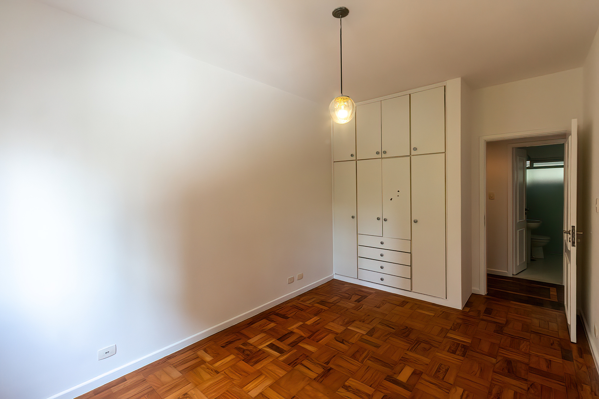ALUGO APARTAMENTO BONITO - 120M2 - 2 QUARTOS - ANDAR BAIXO - 1 VAGA Rua Tabapuã São Paulo - 