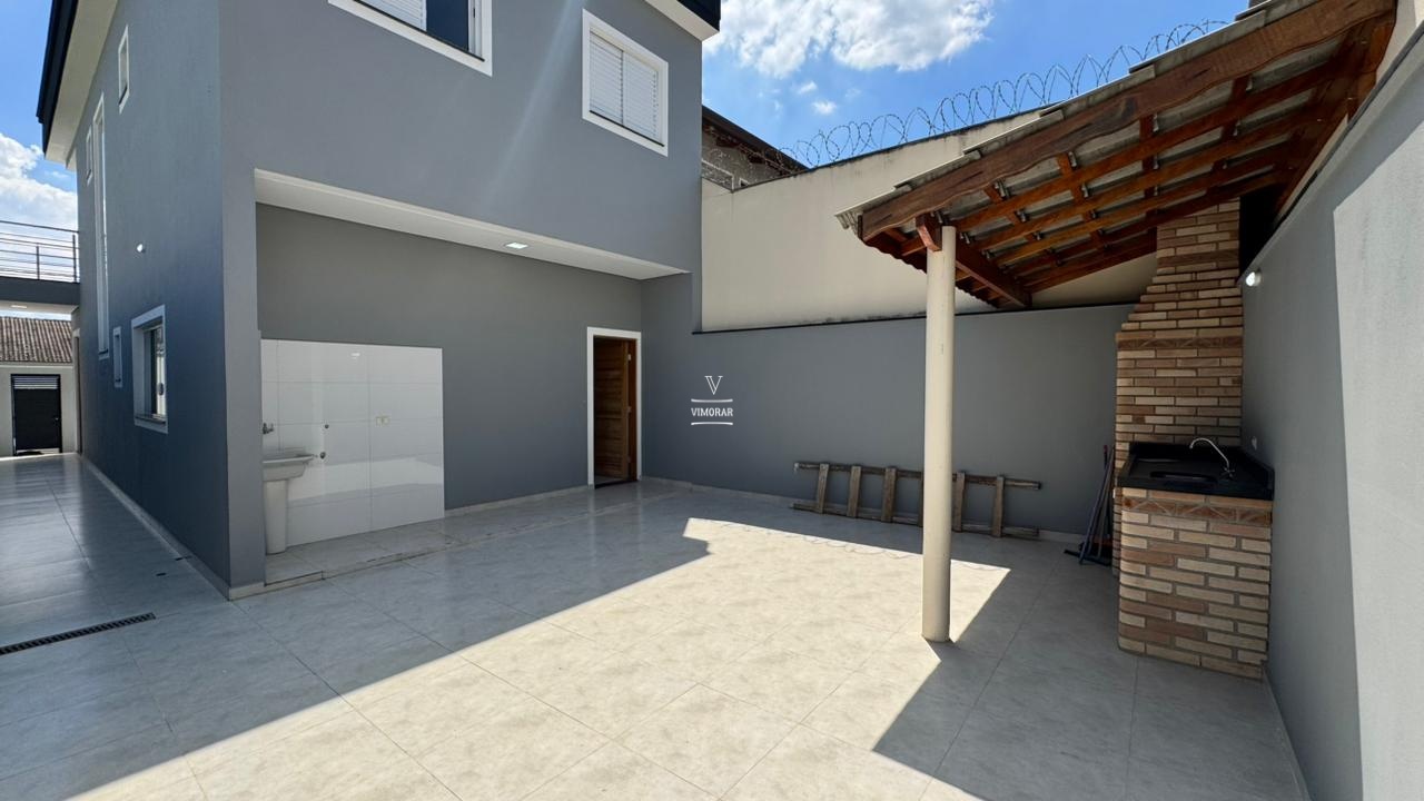 Sobrado 3 dormit&oacute;rios sendo 1 su&iacute;te + 3 vagas de garagem  Guarulhos - 