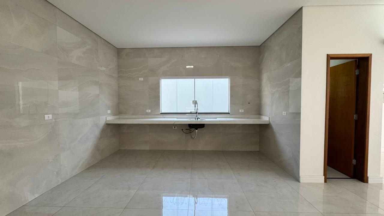 Sobrado 3 dormit&oacute;rios sendo 1 su&iacute;te + 3 vagas de garagem  Guarulhos - 