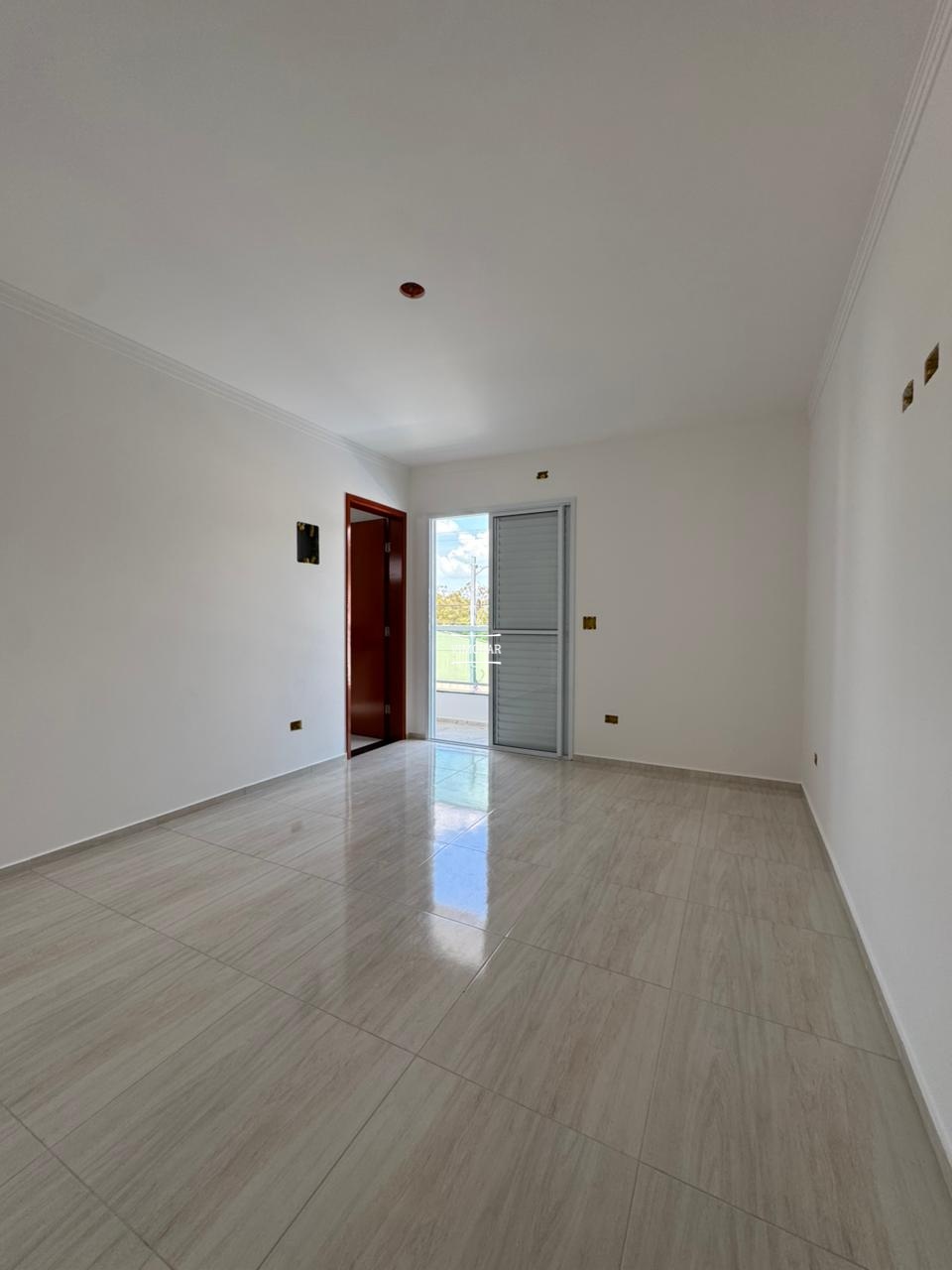 Sobrado 3 dormit&oacute;rios sendo 1 su&iacute;te + 2 vagas de garagem  Guarulhos - 