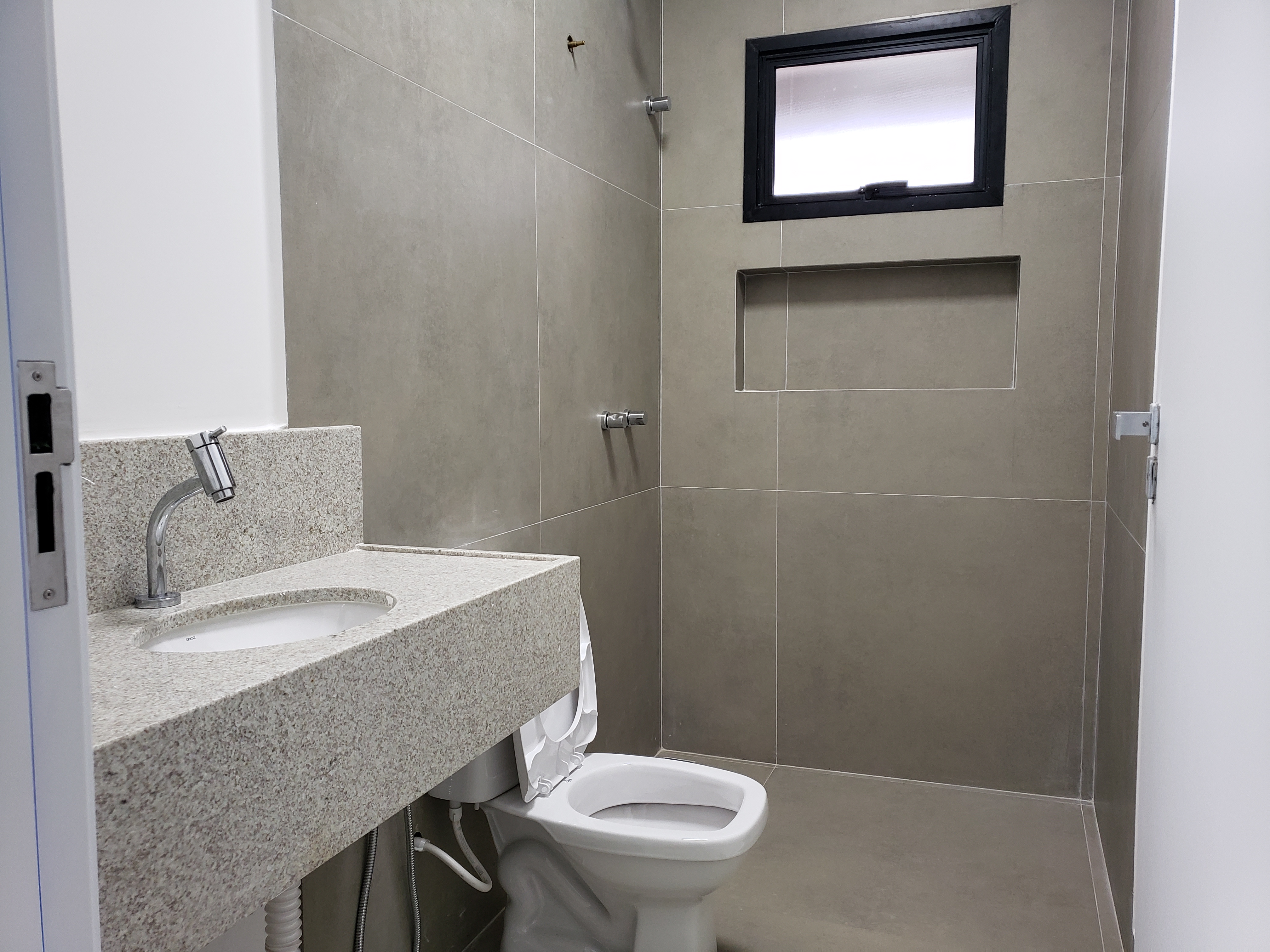 Casa &Agrave; Venda, 125m - 3 Dorm. 1 Suite - R$ 750.000 - Cond. Vale Azul - Votorantim SP Rua Paschoal Jerônimo Fornazari Votorantim - 