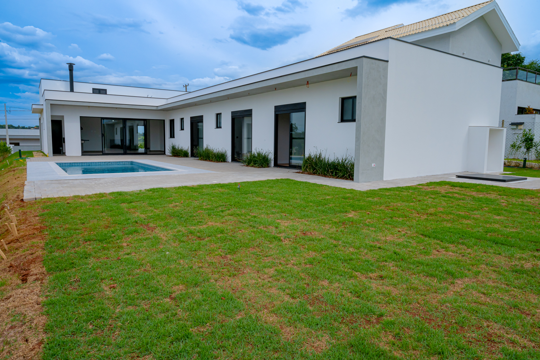 Casa &agrave; Venda, 378m - 3 Suites - R$ 2.990.000 - Cond. Saint Charbel - Ara&ccedil;oiaba da Serra SP Avenida Manoel Machado de Oliveira Araçoiaba da Serra - 