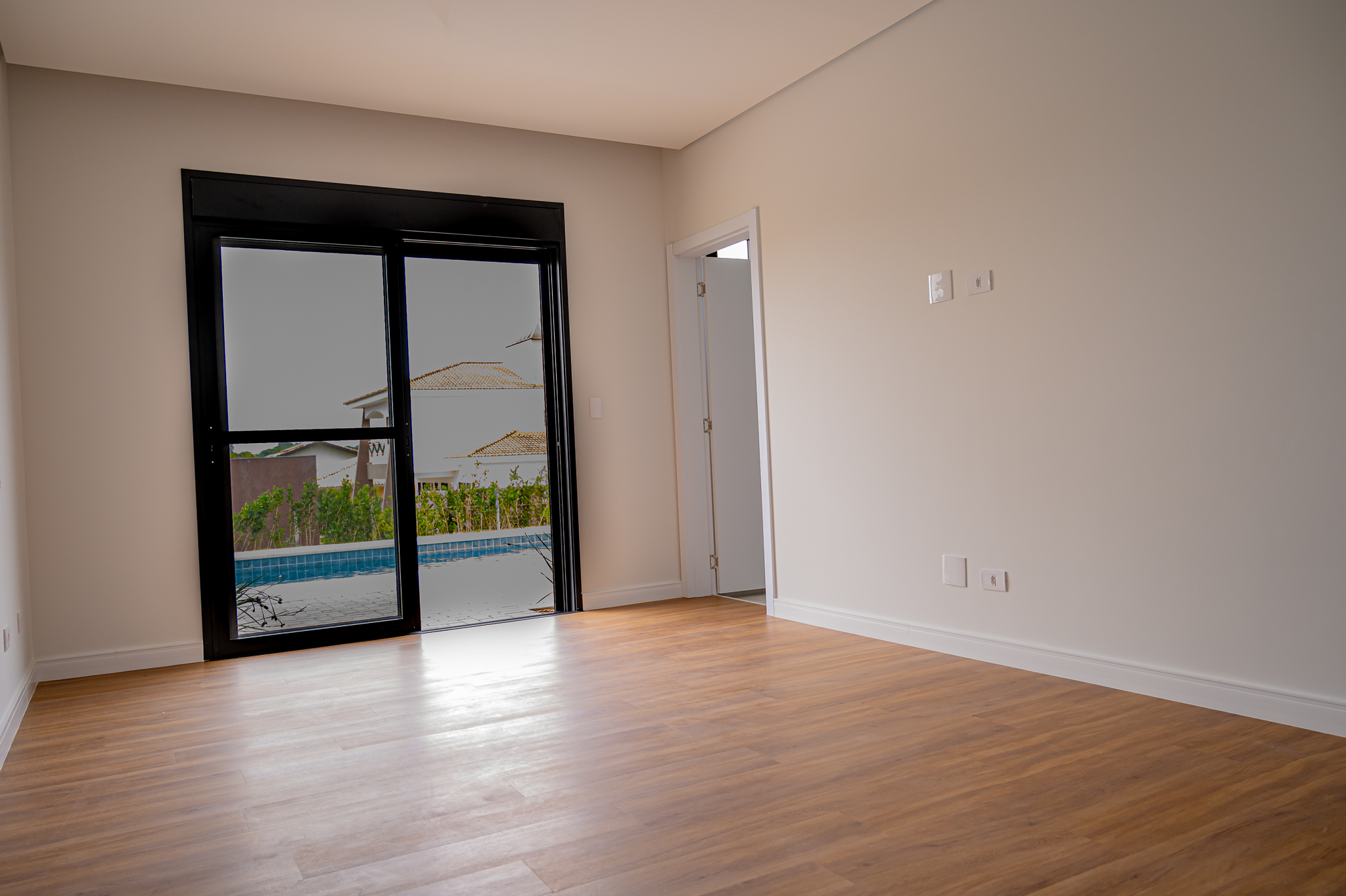 Casa &agrave; Venda, 378m - 3 Suites - R$ 2.990.000 - Cond. Saint Charbel - Ara&ccedil;oiaba da Serra SP Avenida Manoel Machado de Oliveira Araçoiaba da Serra - 