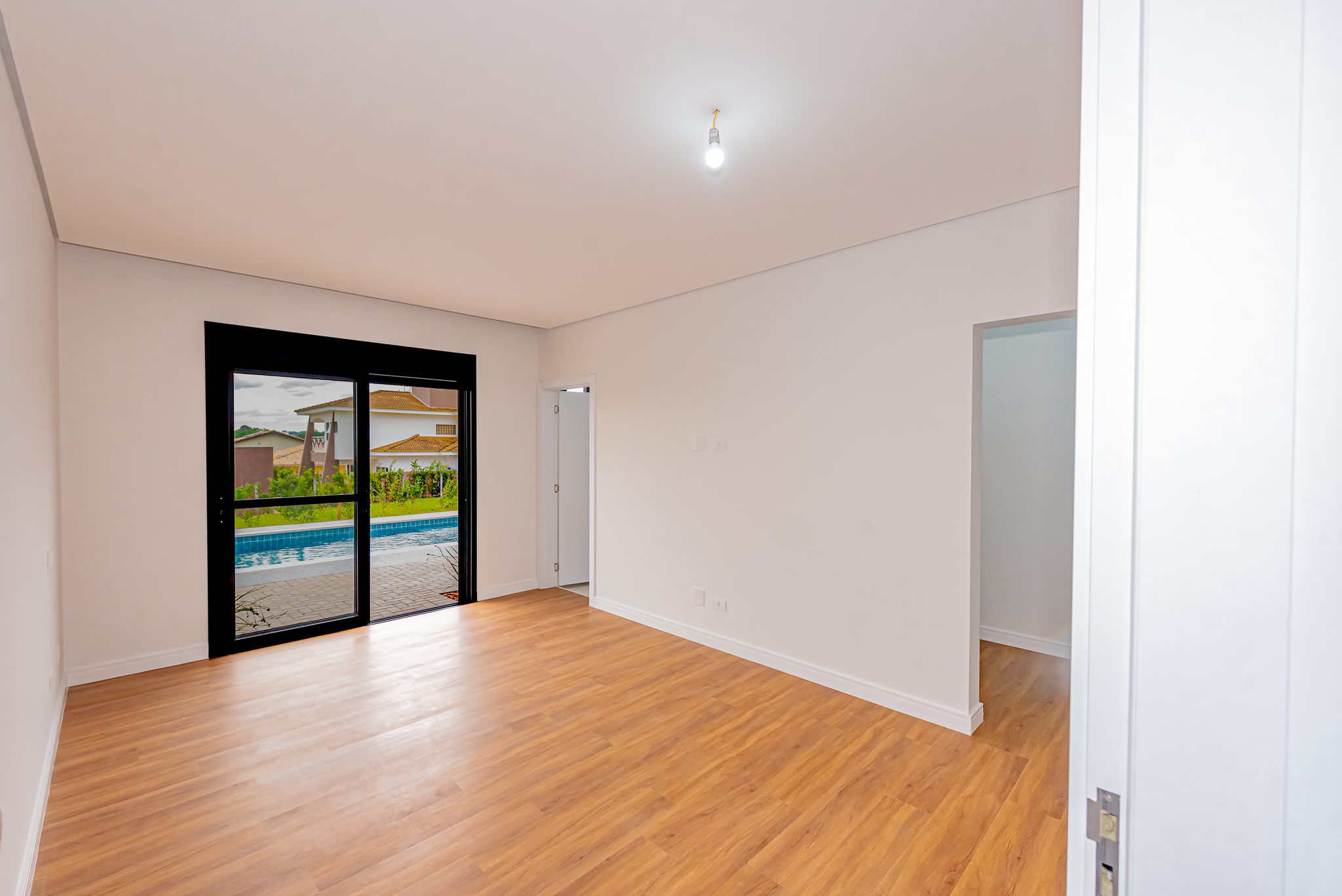 Casa &agrave; Venda, 378m - 3 Suites - R$ 2.990.000 - Cond. Saint Charbel - Ara&ccedil;oiaba da Serra SP Avenida Manoel Machado de Oliveira Araçoiaba da Serra - 