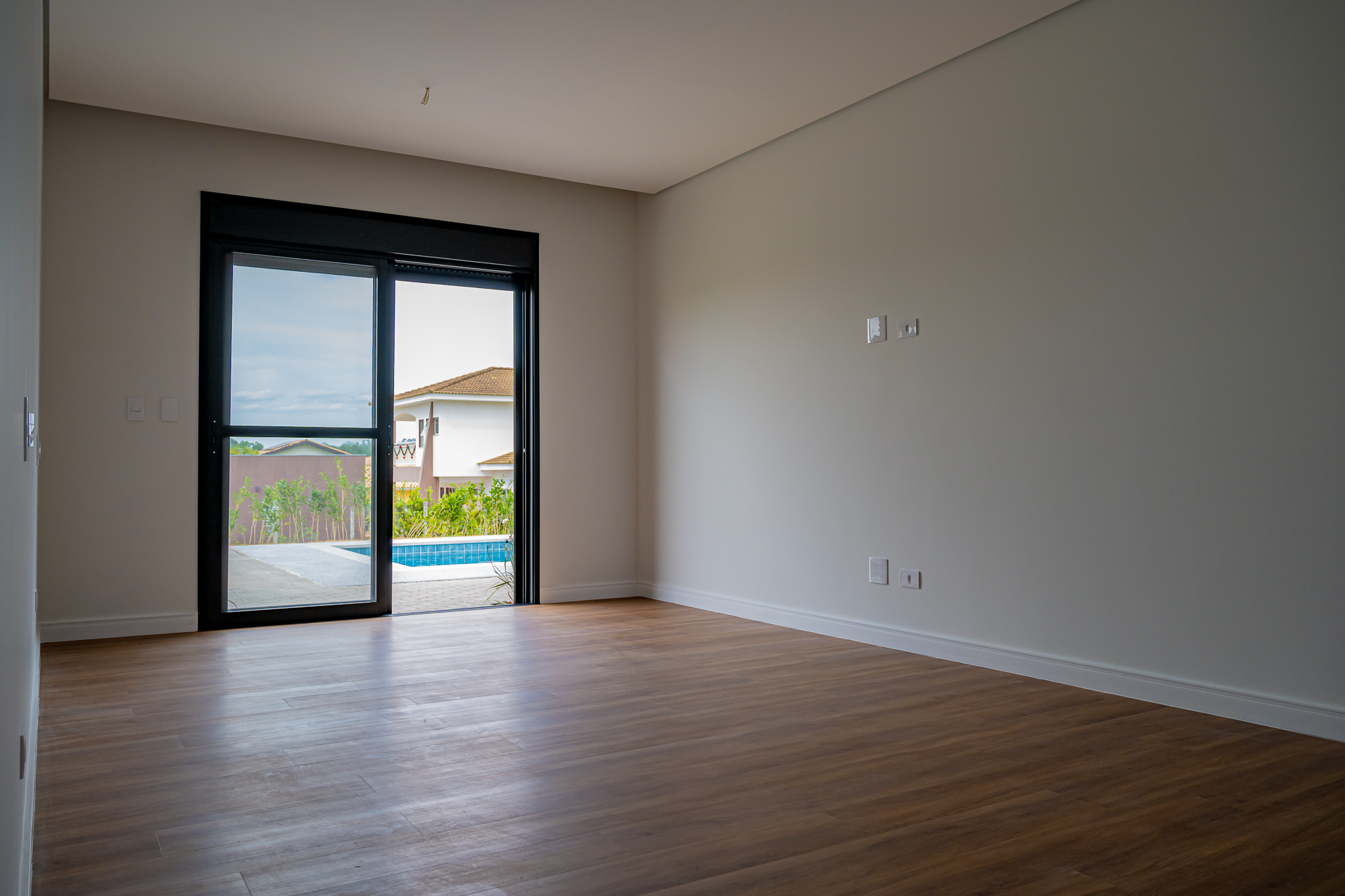 Casa &agrave; Venda, 378m - 3 Suites - R$ 2.990.000 - Cond. Saint Charbel - Ara&ccedil;oiaba da Serra SP Avenida Manoel Machado de Oliveira Araçoiaba da Serra - 