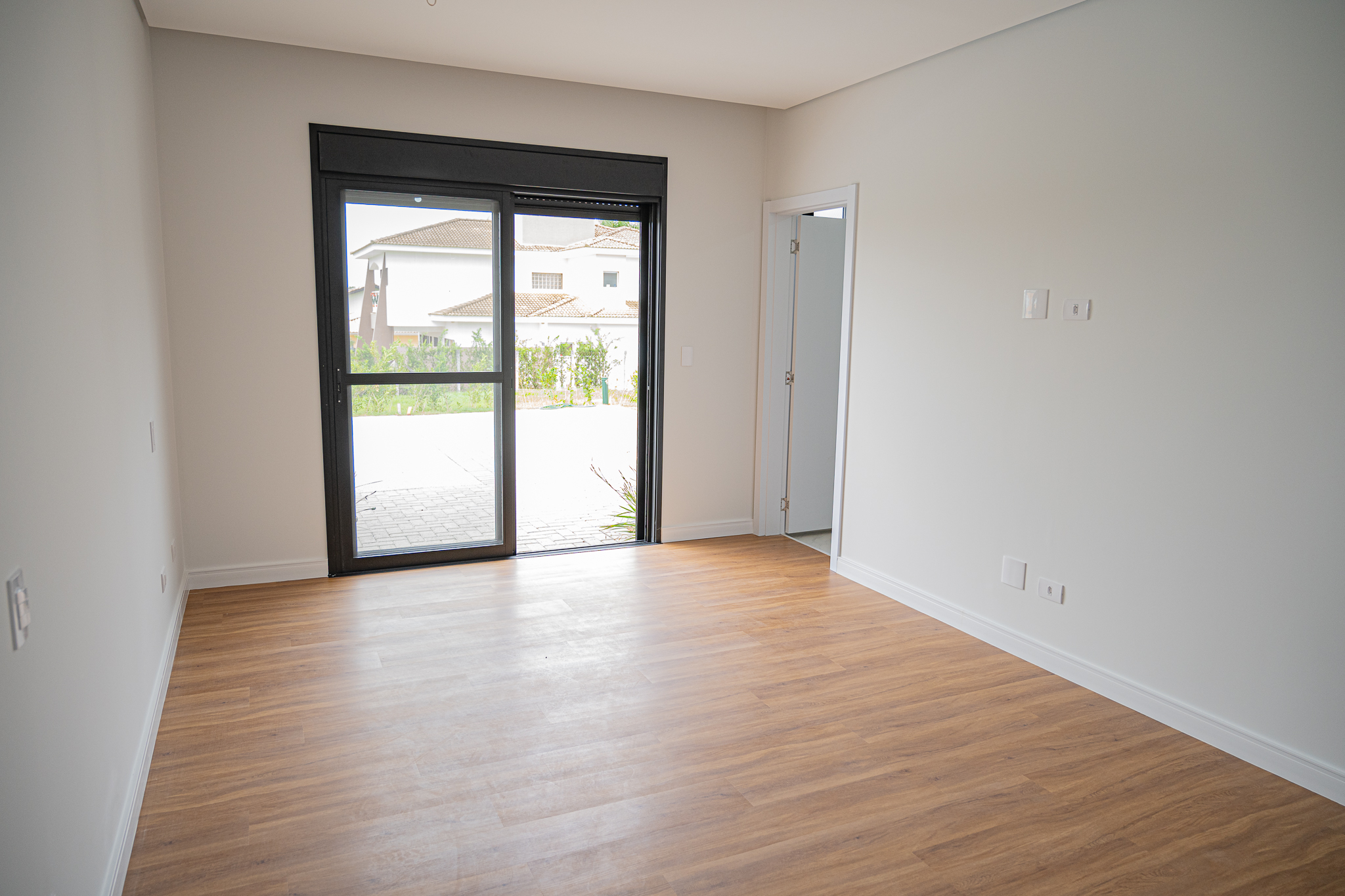 Casa &agrave; Venda, 378m - 3 Suites - R$ 2.990.000 - Cond. Saint Charbel - Ara&ccedil;oiaba da Serra SP Avenida Manoel Machado de Oliveira Araçoiaba da Serra - 