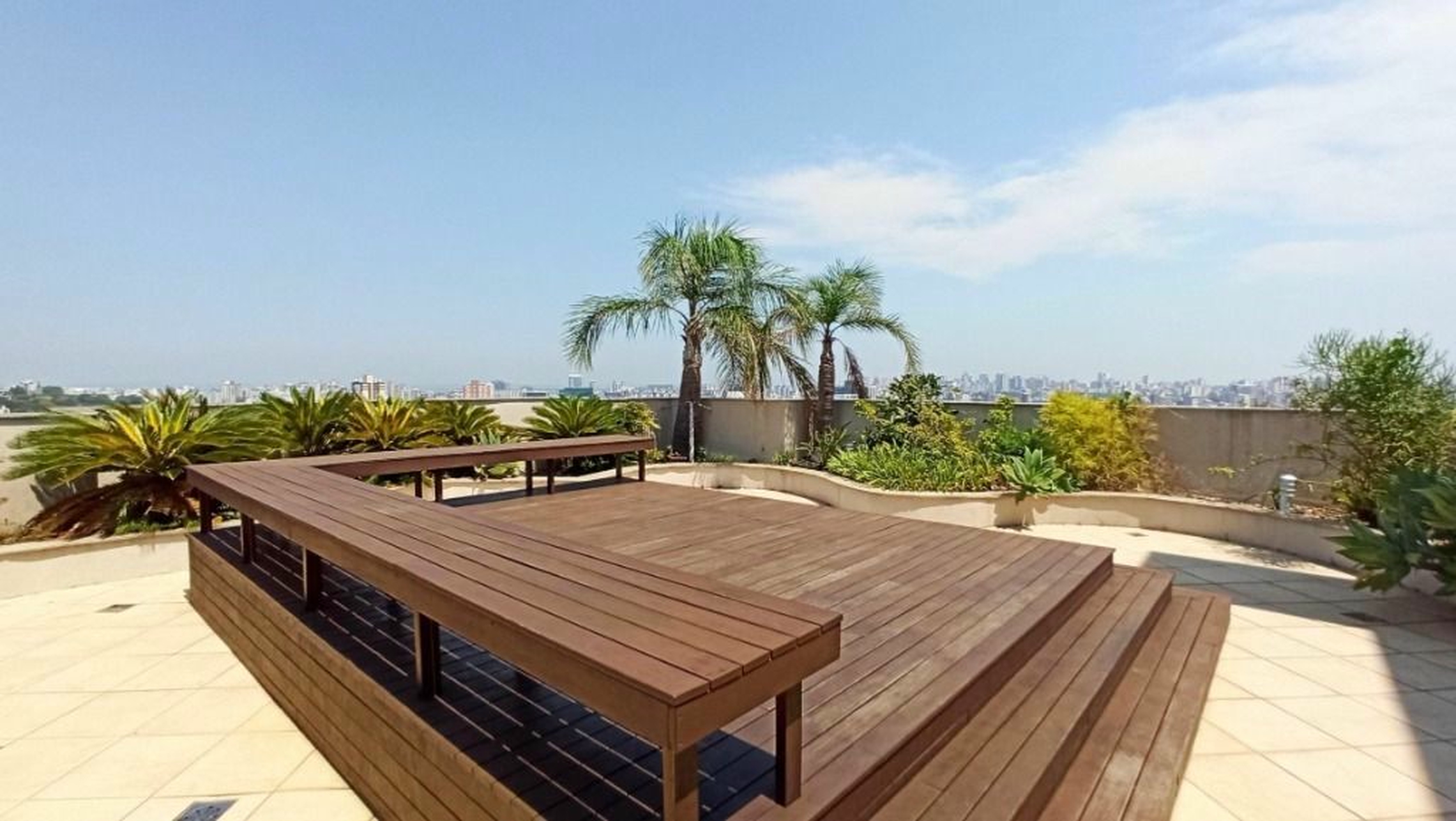 R$ 830.000 - PORTEIRA FECHADA - &Oacute;TIMO APARTAMENTO - 83M2 - 3 DORM - SU&Iacute;TE - 2 VAGAS Rua Monsenhor Veras Porto Alegre - 