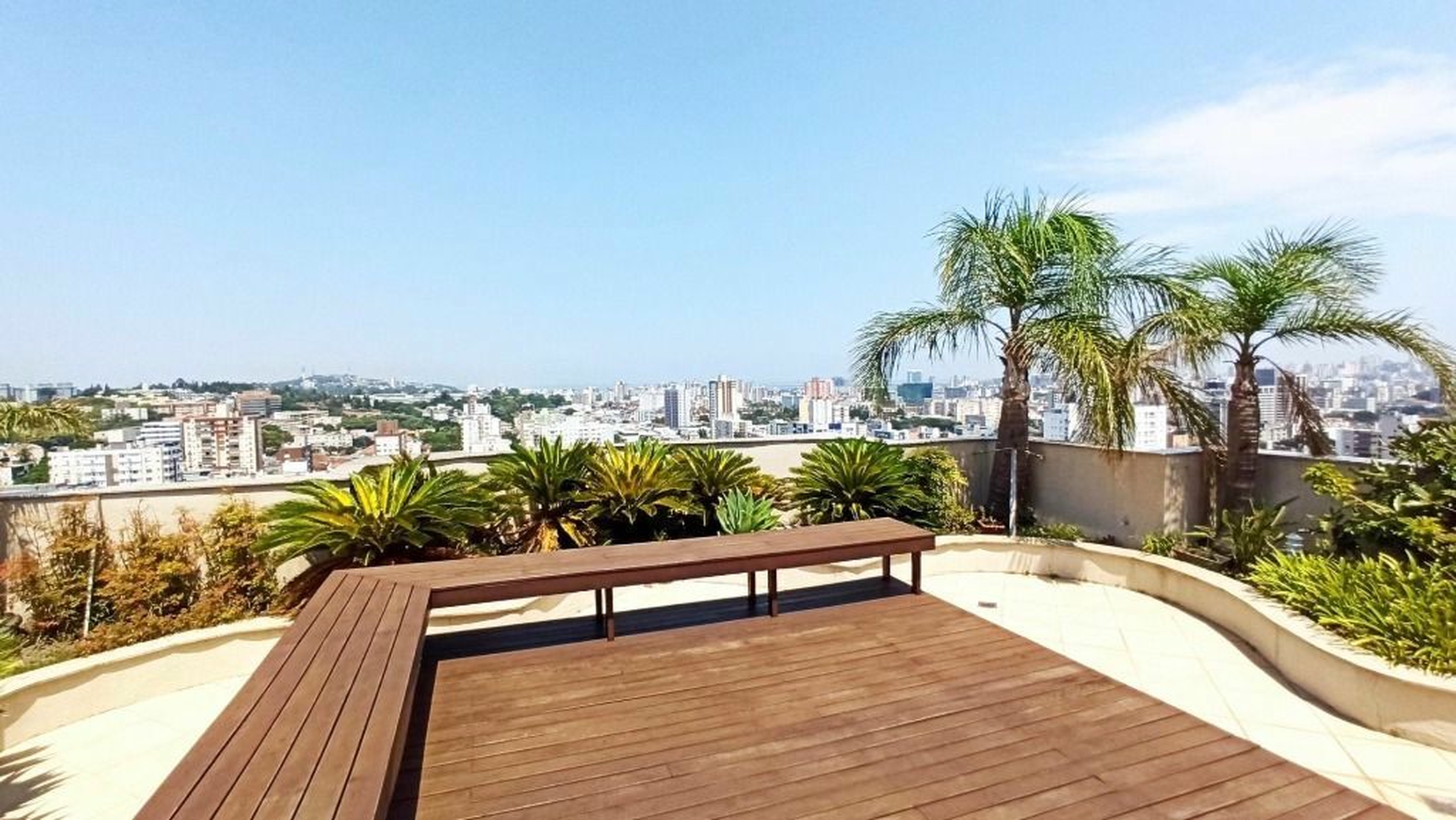 R$ 830.000 - PORTEIRA FECHADA - &Oacute;TIMO APARTAMENTO - 83M2 - 3 DORM - SU&Iacute;TE - 2 VAGAS Rua Monsenhor Veras Porto Alegre - 