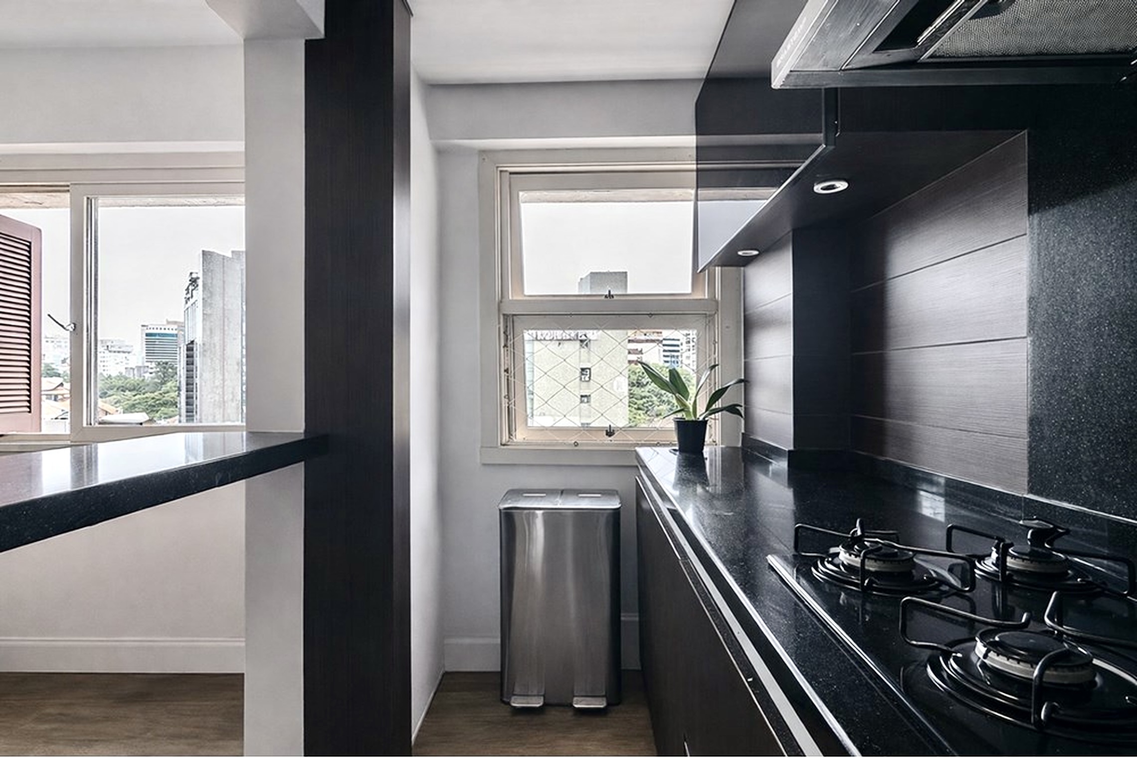 R$ 835.000 - COBERTURA DUPLEX - 121M2 - 1 DORM - SU&Iacute;TE - VISTA - 1 VAGA Avenida Goethe Porto Alegre - 