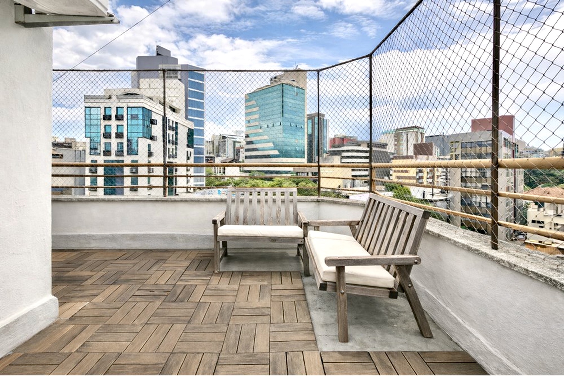 R$ 835.000 - COBERTURA DUPLEX - 121M2 - 1 DORM - SU&Iacute;TE - VISTA - 1 VAGA Avenida Goethe Porto Alegre - 