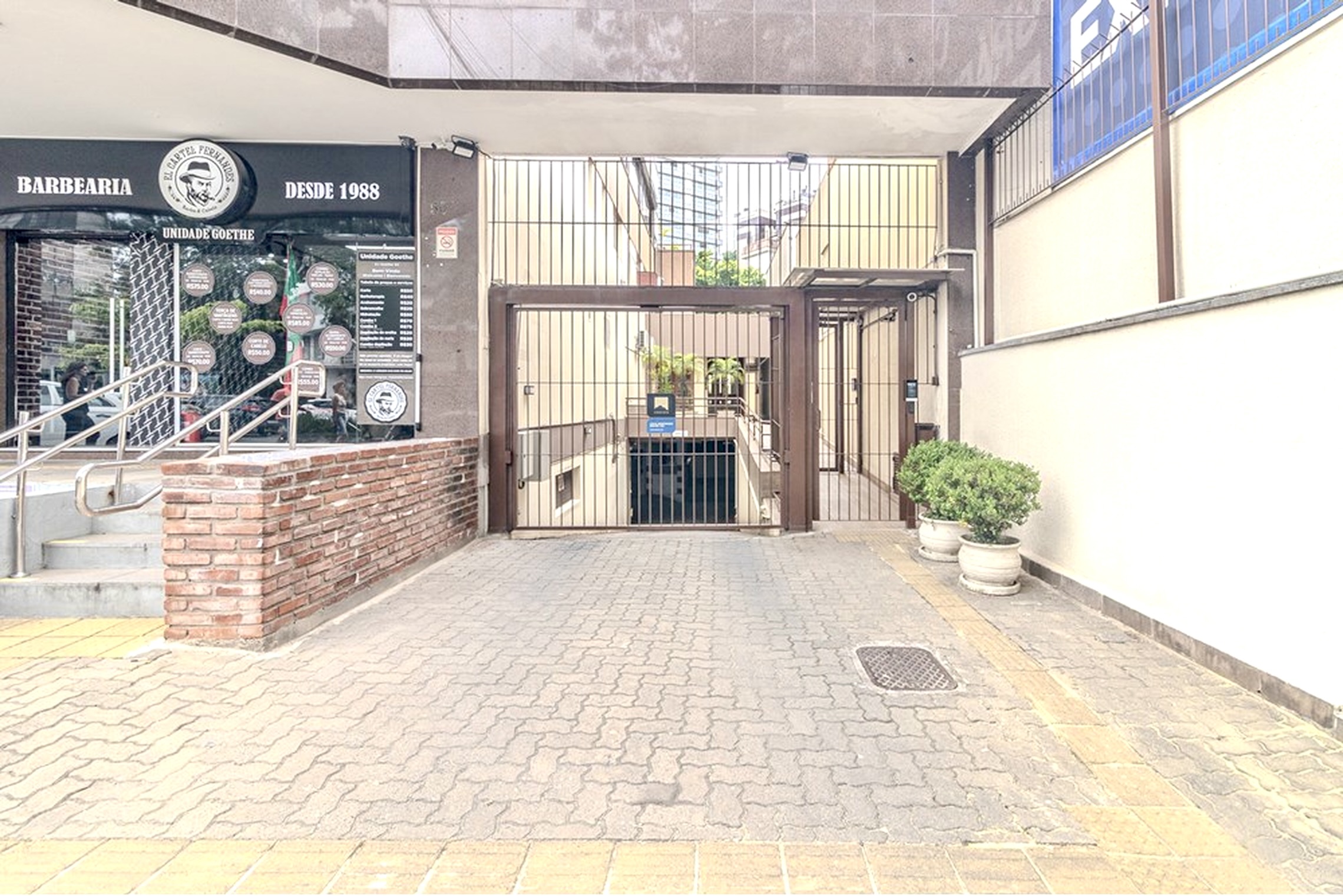 R$ 835.000 - COBERTURA DUPLEX - 121M2 - 1 DORM - SU&Iacute;TE - VISTA - 1 VAGA Avenida Goethe Porto Alegre - 