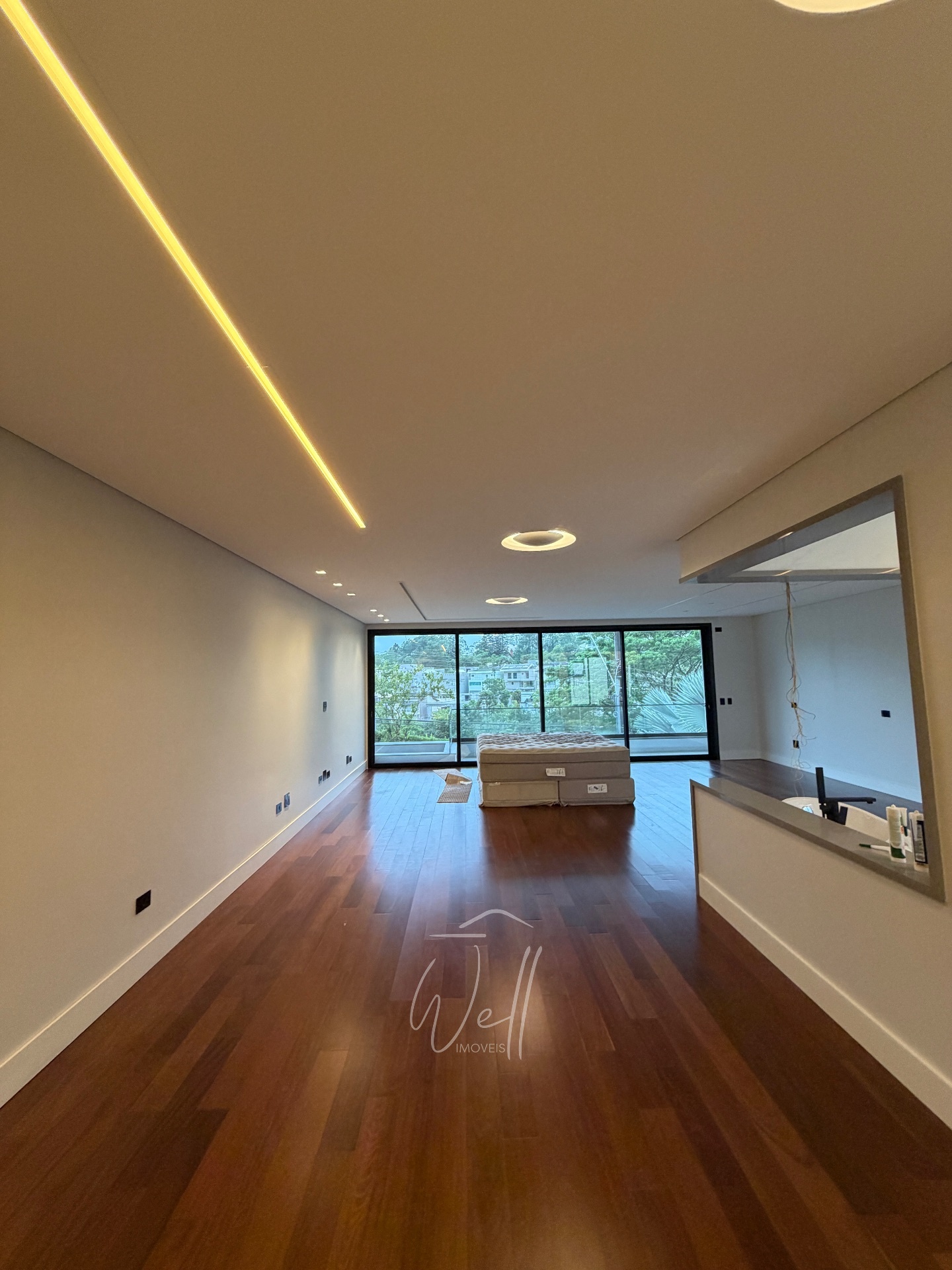 Mans&atilde;o rec&eacute;m constru&iacute;da no Swiss Park 550m2 - 04 Suites - 06 vagas Avenida Omar Daibert São Bernardo do Campo - 