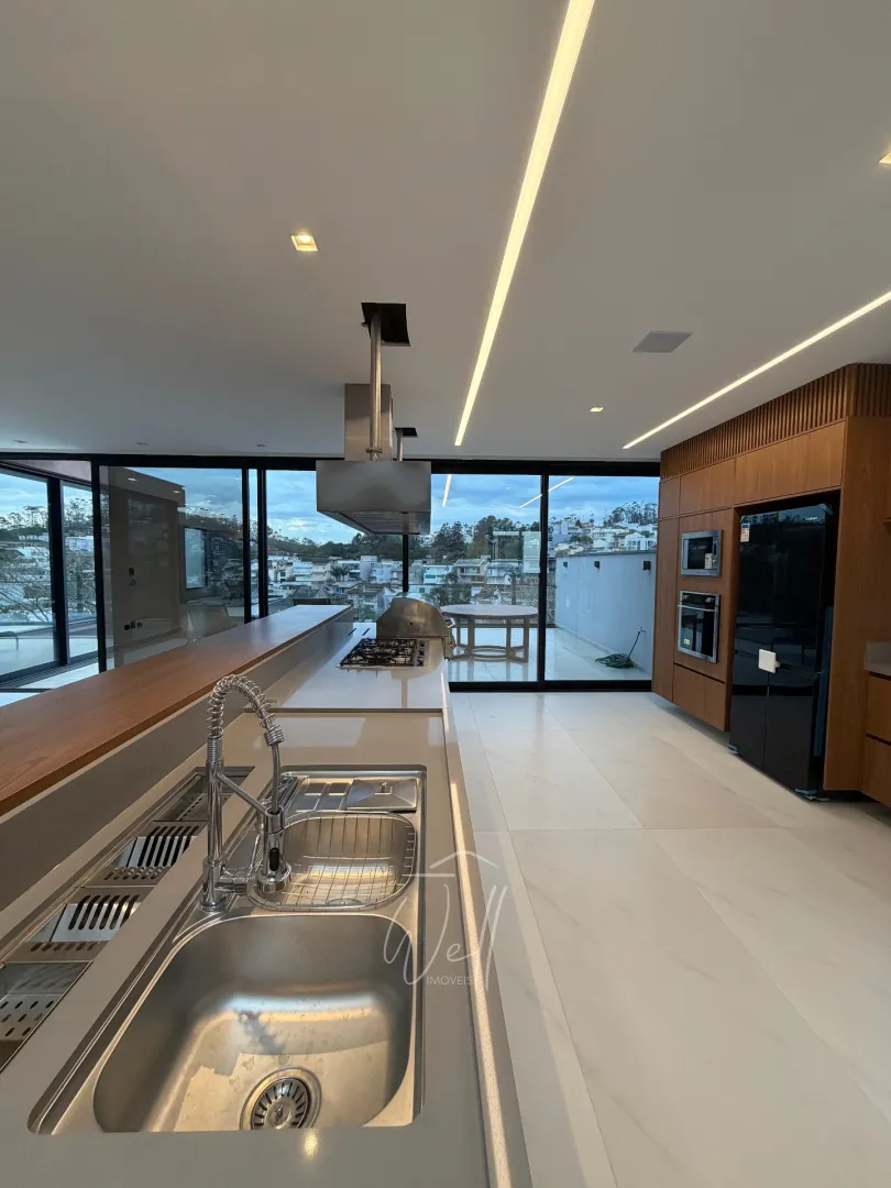 Mans&atilde;o rec&eacute;m constru&iacute;da no Swiss Park 550m2 - 04 Suites - 06 vagas Avenida Omar Daibert São Bernardo do Campo - 