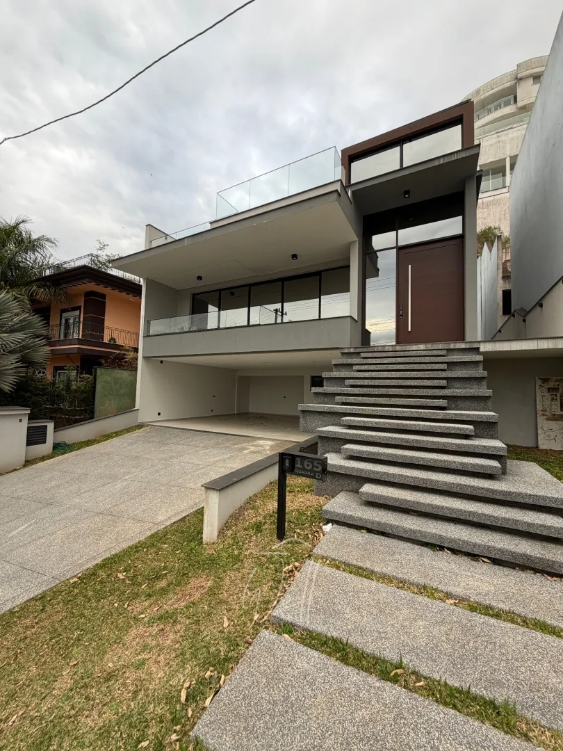 Mans&atilde;o rec&eacute;m constru&iacute;da no Swiss Park 550m2 - 04 Suites - 06 vagas Avenida Omar Daibert São Bernardo do Campo - 