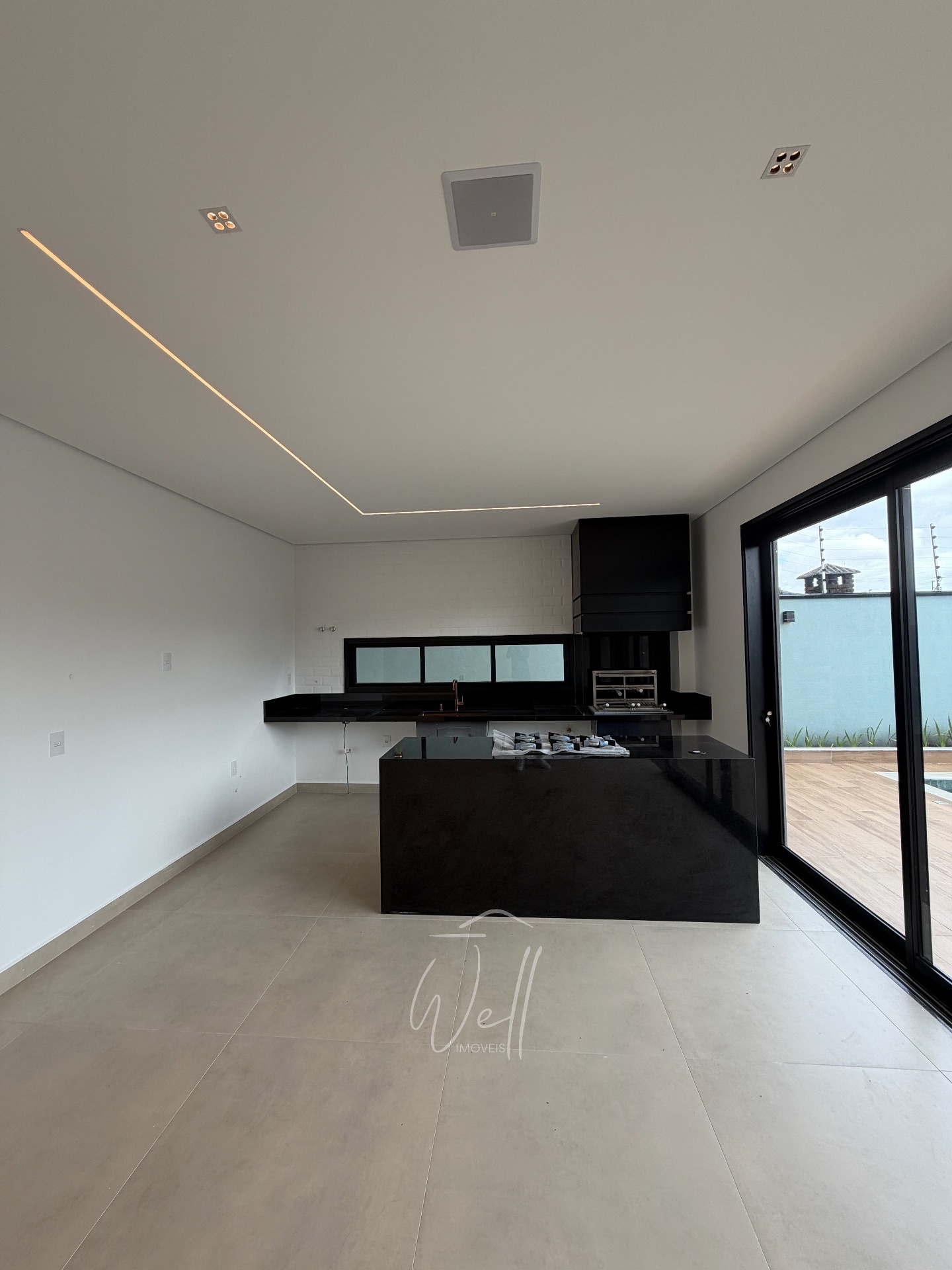 Casa rec&eacute;m constru&iacute;da o Parque dos P&aacute;ssaros  400m2 - 04 Suites - 06 vagas  São Bernardo do Campo - 