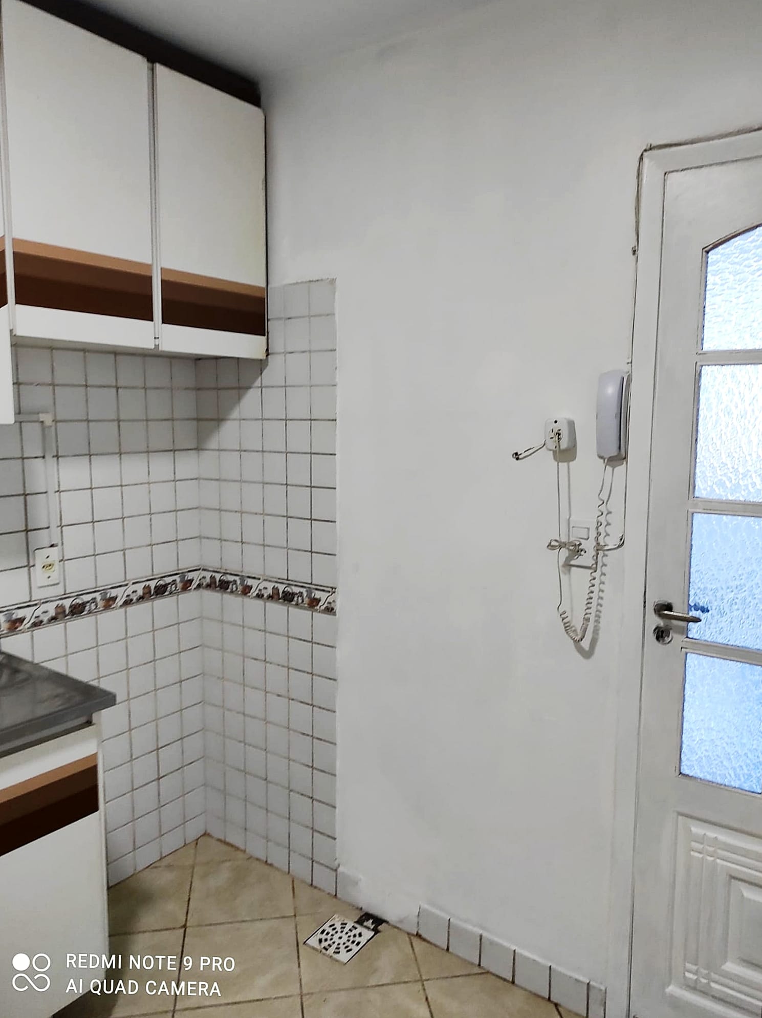 APARTAMENTO 2 QUARTOS NASCENTE DEPEND&Ecirc;NCIA GARAGEM PORTARIA 24h &Agrave; VENDA NA BARRA! Rua São Luiz Salvador - 