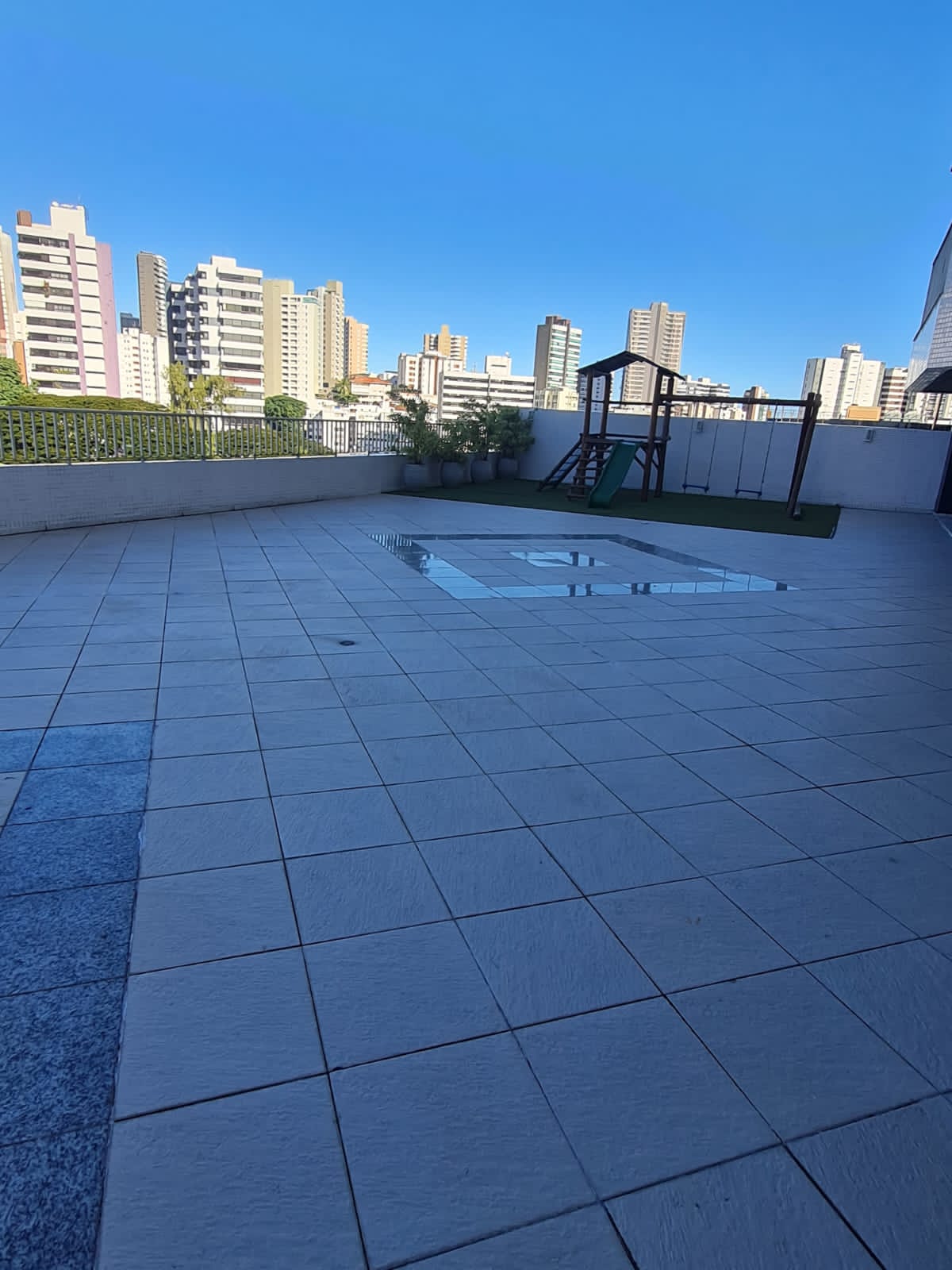 APARTAMENTO NASCENTE TOTAL 3 QUARTOS 2 SU&Iacute;TES VARANDA LAVABO 2 GARAGENS &Agrave; VENDA NA GRA&Ccedil;A! Avenida Princesa Leopoldina Salvador - 