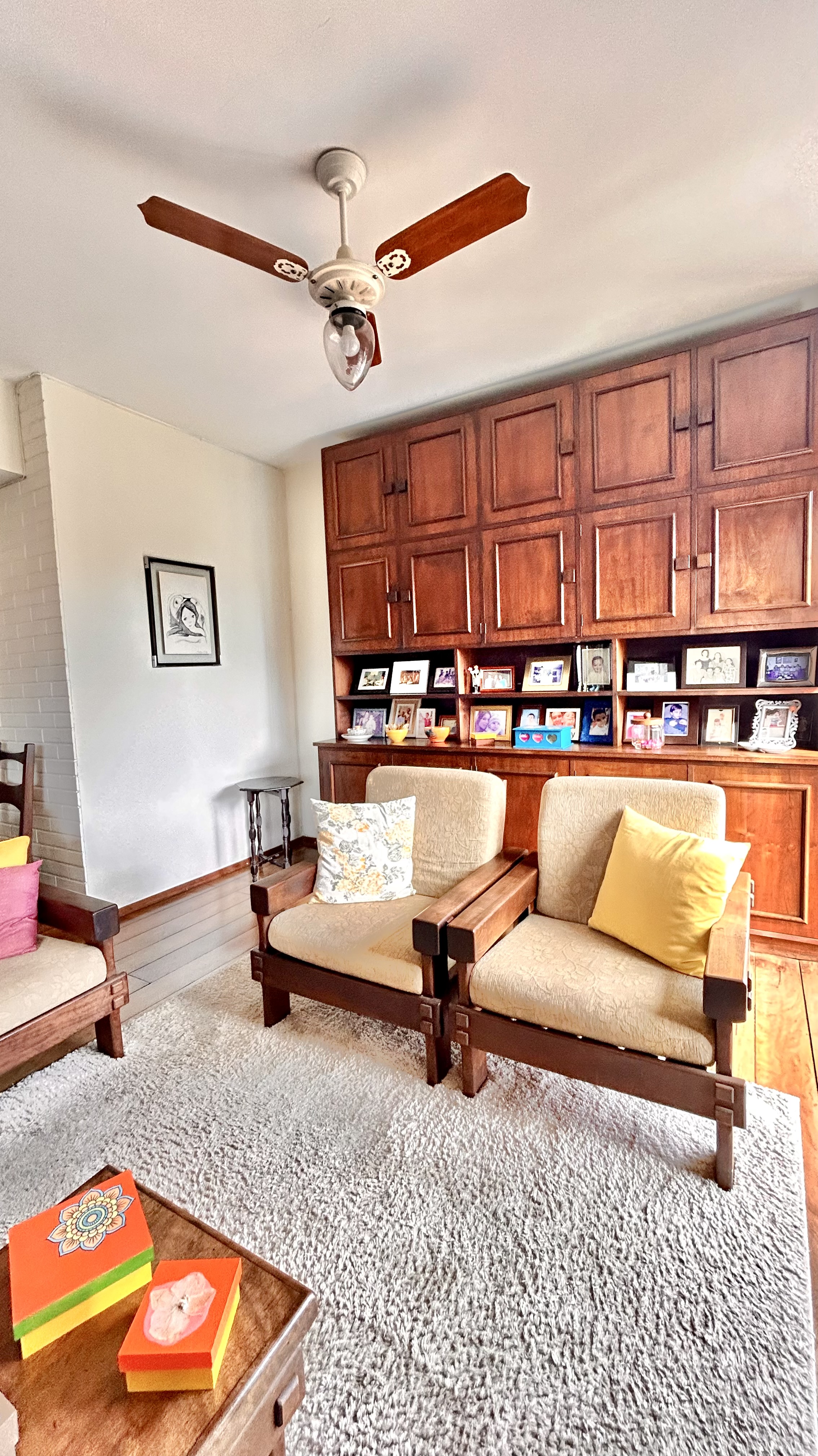 R$ 850.000 - ENORME APARTAMENTO - 157M2 - SACADA - VISTA LIVRE - 3 DORM - 2 VAGAS Avenida Carlos Gomes Porto Alegre - 