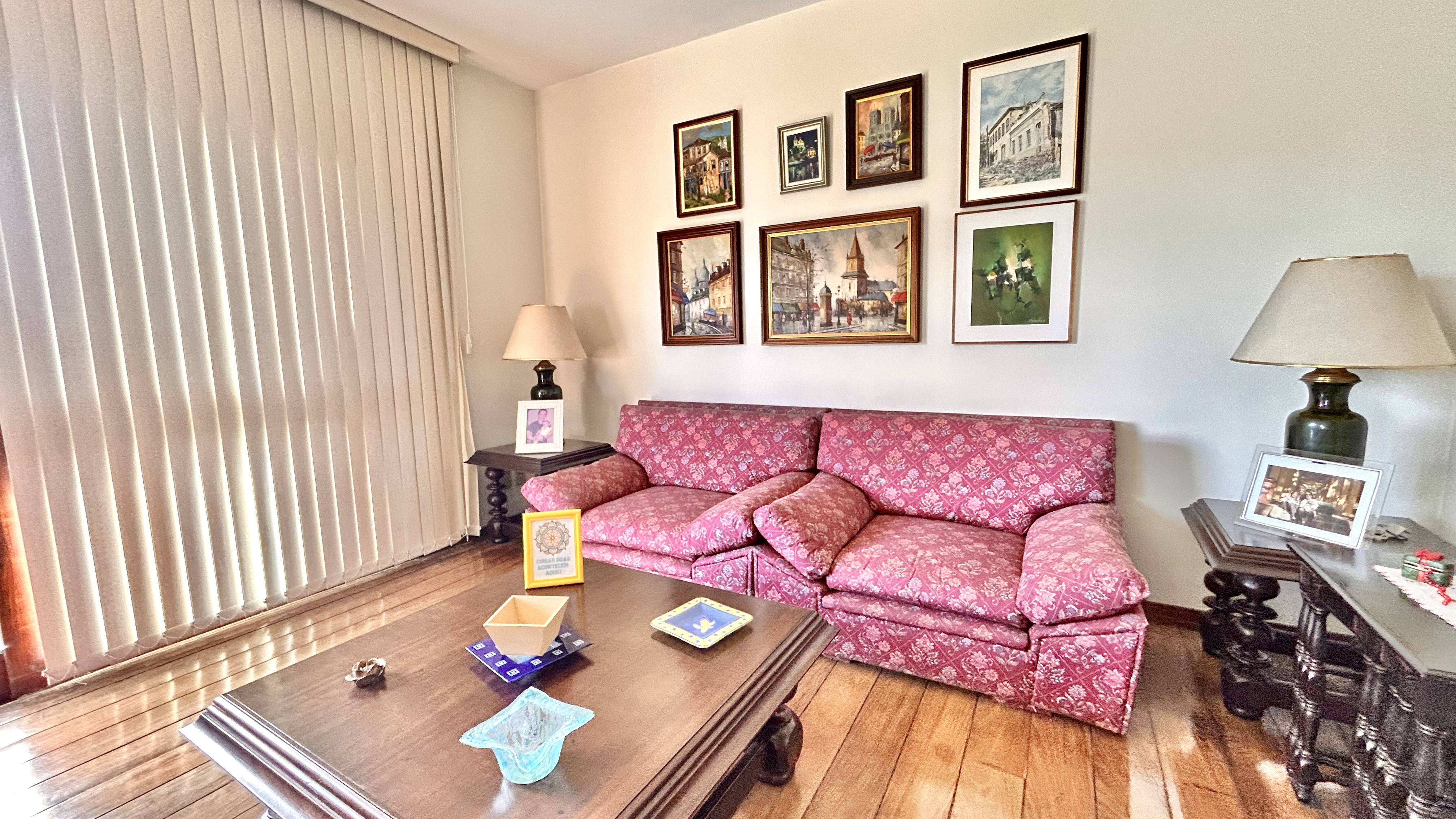 R$ 850.000 - ENORME APARTAMENTO - 157M2 - SACADA - VISTA LIVRE - 3 DORM - 2 VAGAS Avenida Carlos Gomes Porto Alegre - 