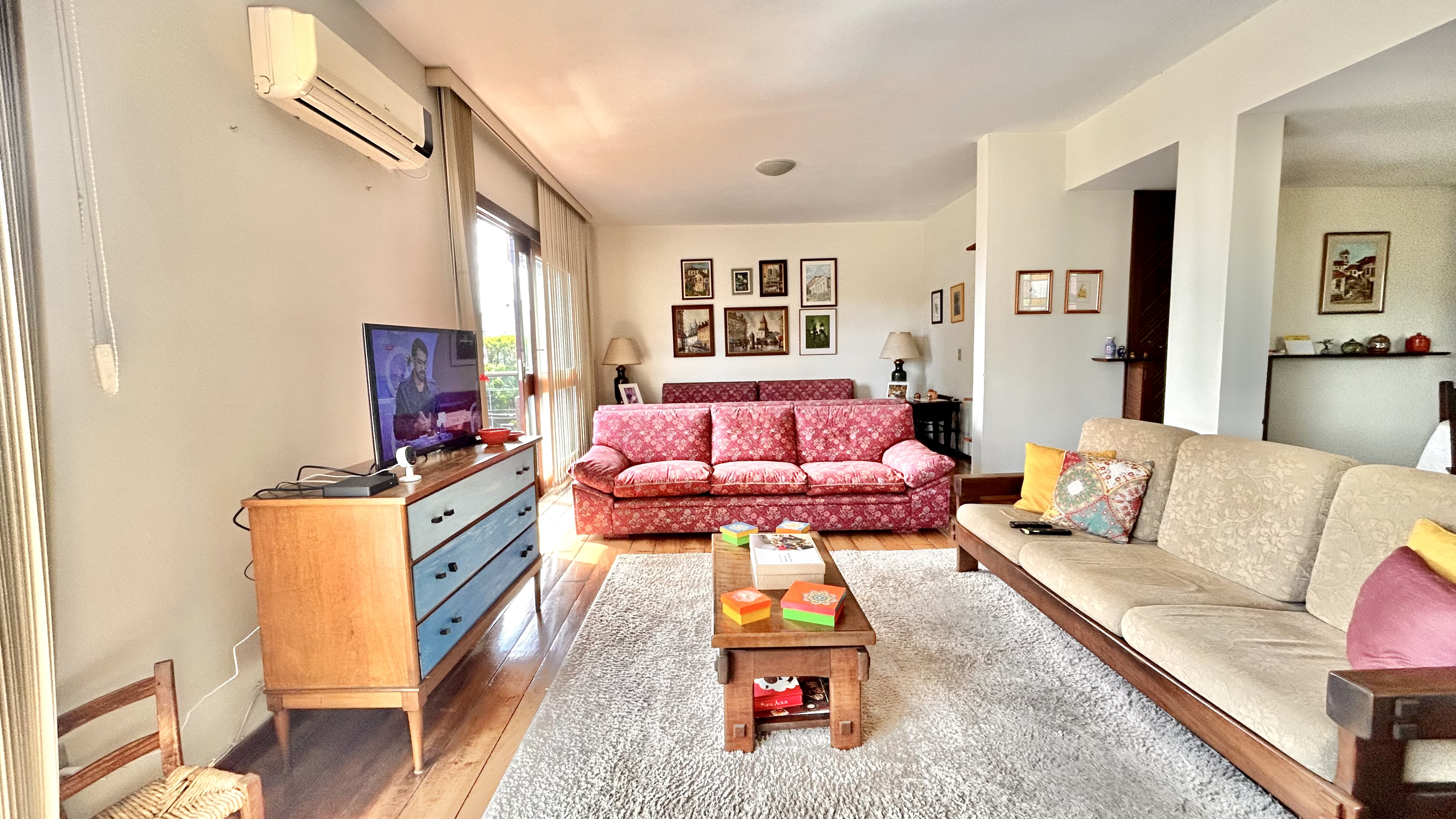 R$ 850.000 - ENORME APARTAMENTO - 157M2 - SACADA - VISTA LIVRE - 3 DORM - 2 VAGAS Avenida Carlos Gomes Porto Alegre - 