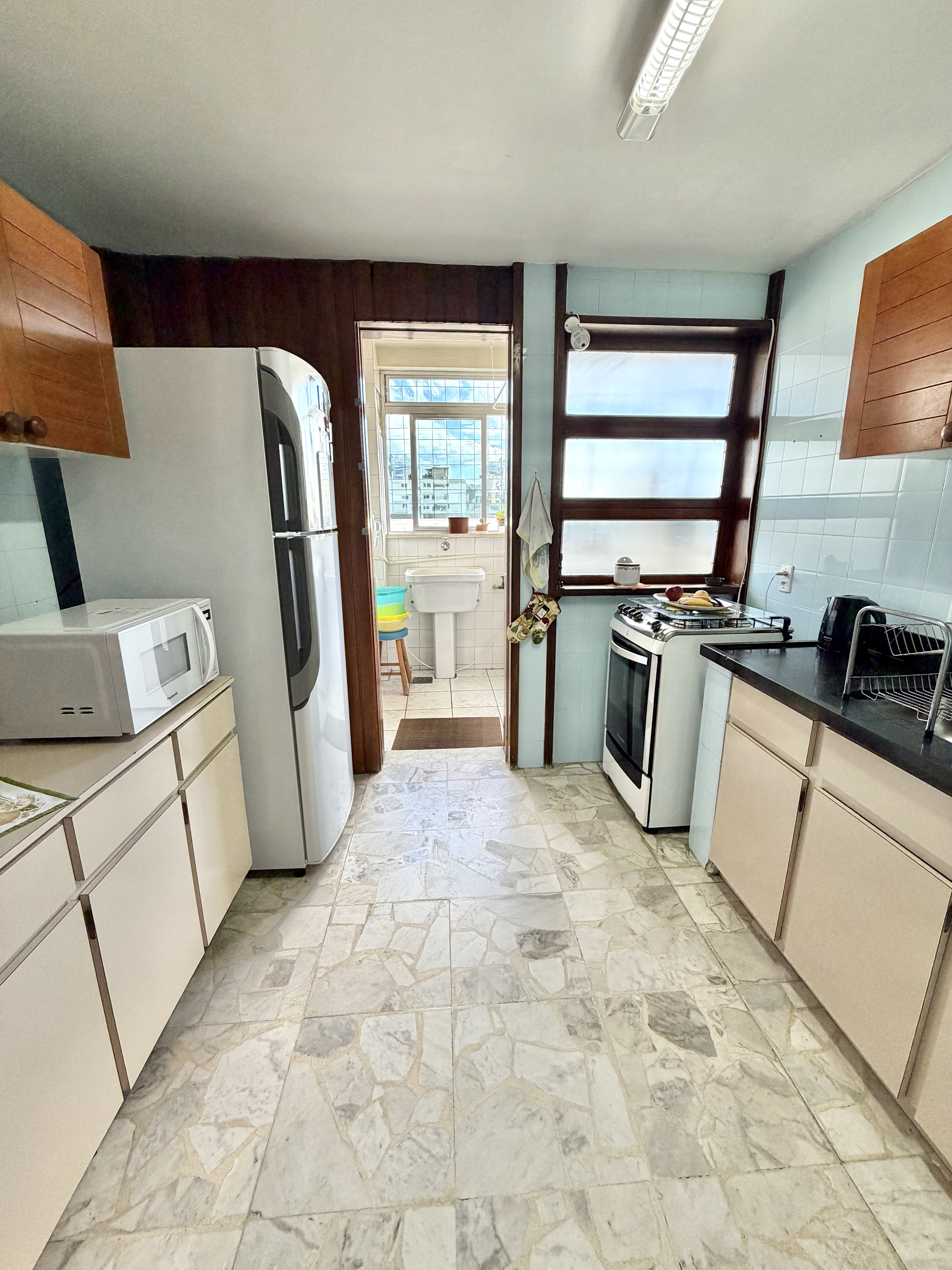 R$ 850.000 - ENORME APARTAMENTO - 157M2 - SACADA - VISTA LIVRE - 3 DORM - 2 VAGAS Avenida Carlos Gomes Porto Alegre - 