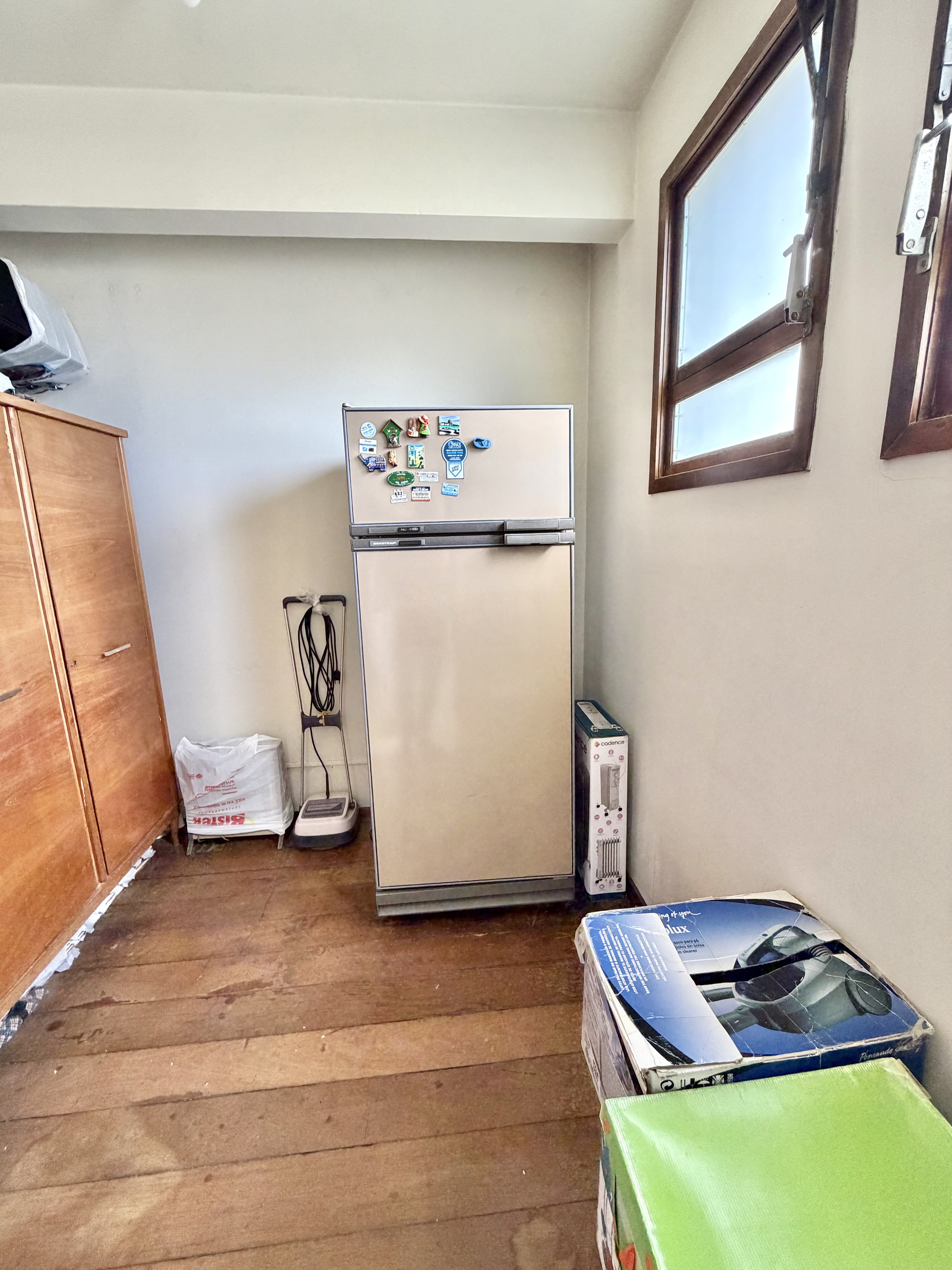 R$ 850.000 - ENORME APARTAMENTO - 157M2 - SACADA - VISTA LIVRE - 3 DORM - 2 VAGAS Avenida Carlos Gomes Porto Alegre - 