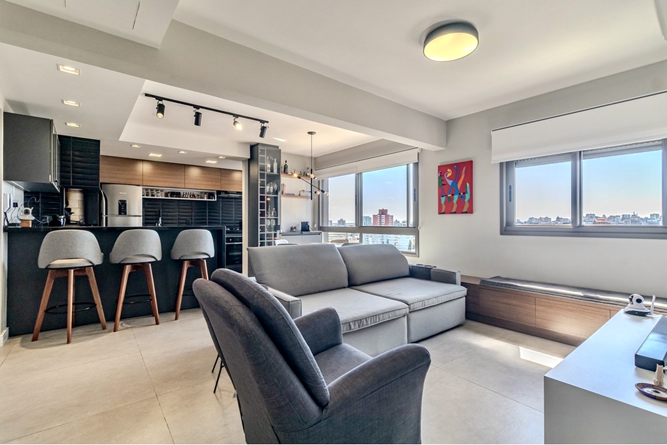 R$ 830.000 - LINDO APARTAMENTO - 75M2 - 2 DORM - SU&Iacute;TE - CHURRASQUEIRA - 2 VAGAS Avenida João Pessoa Porto Alegre - 