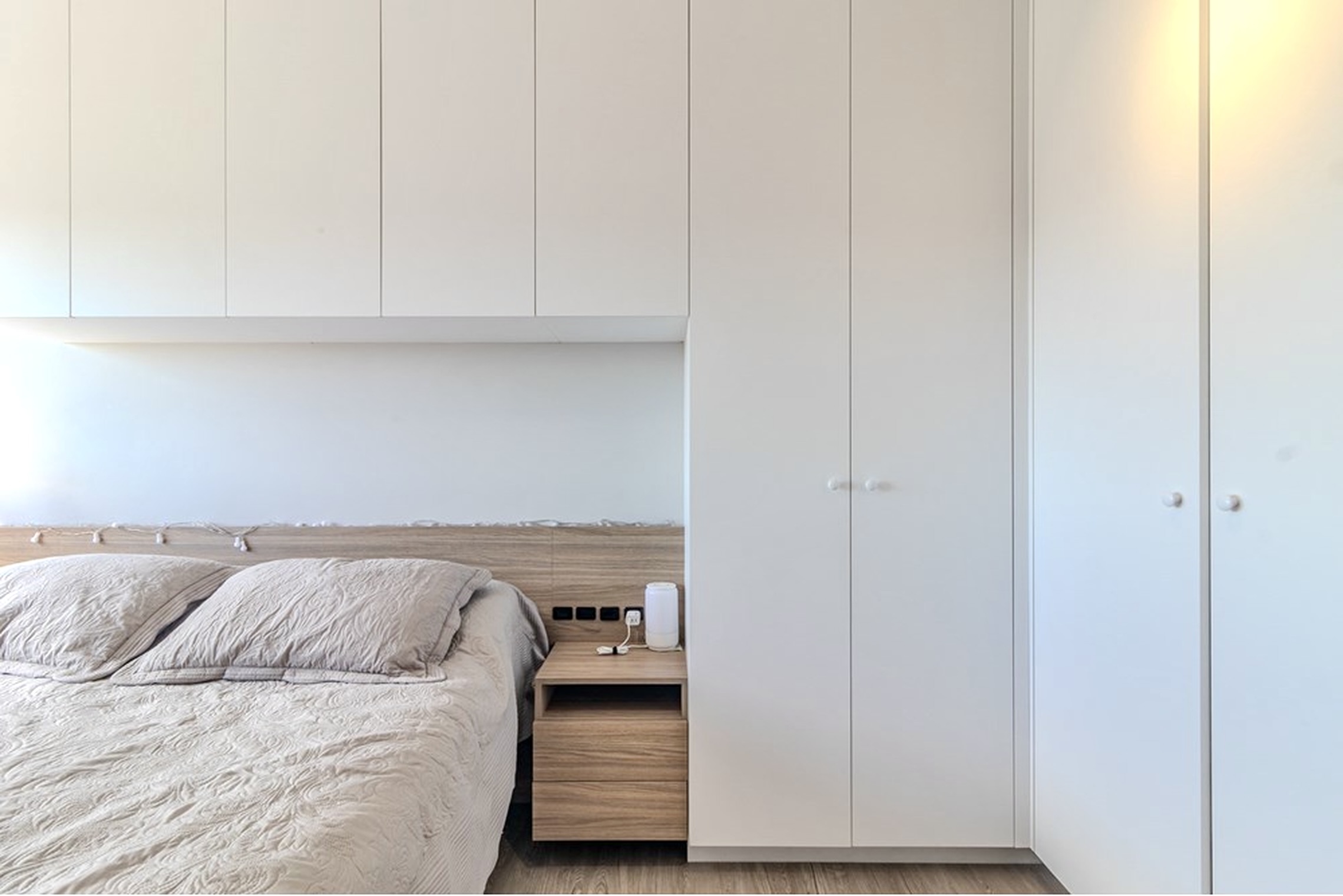 R$ 830.000 - LINDO APARTAMENTO - 75M2 - 2 DORM - SU&Iacute;TE - CHURRASQUEIRA - 2 VAGAS Avenida João Pessoa Porto Alegre - 