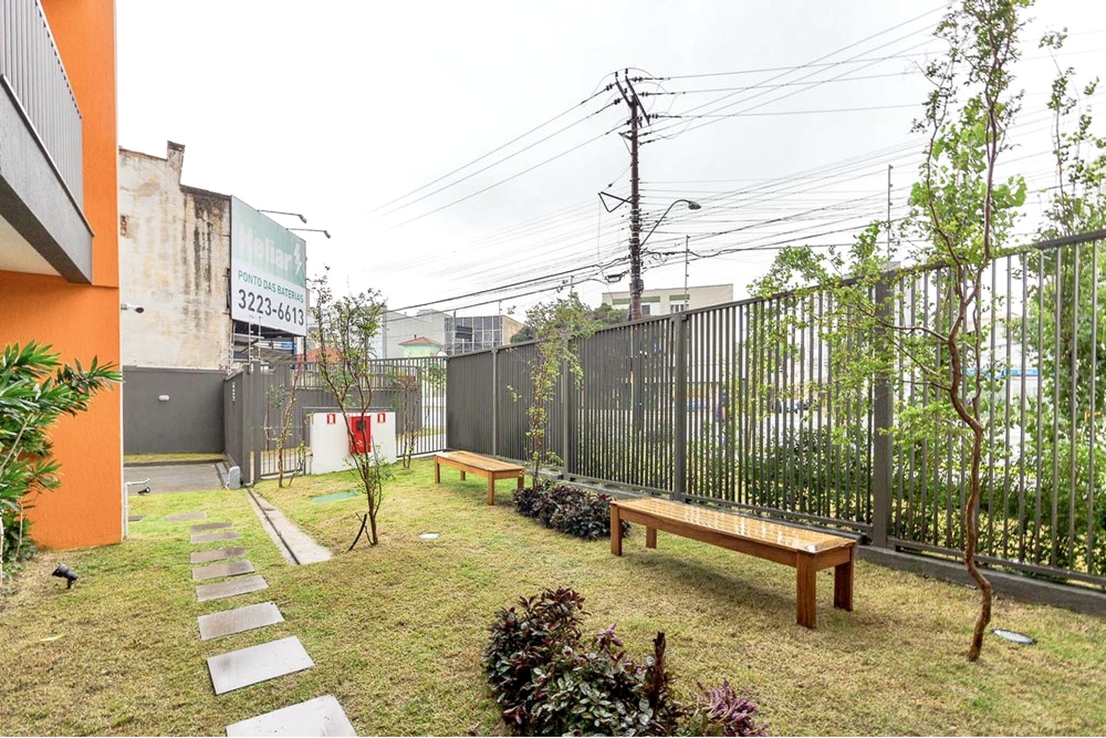 R$ 830.000 - LINDO APARTAMENTO - 75M2 - 2 DORM - SU&Iacute;TE - CHURRASQUEIRA - 2 VAGAS Avenida João Pessoa Porto Alegre - 