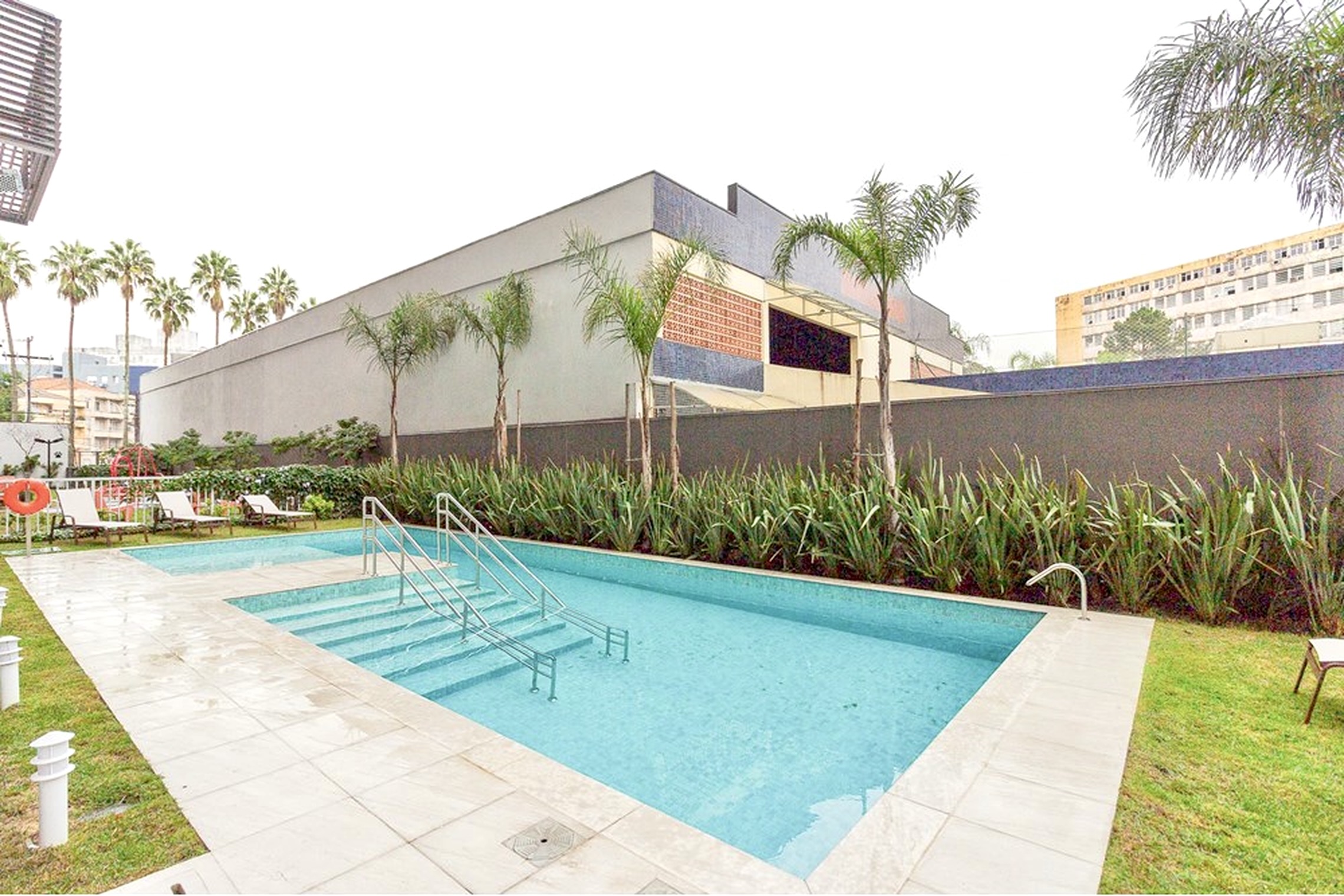 R$ 830.000 - LINDO APARTAMENTO - 75M2 - 2 DORM - SU&Iacute;TE - CHURRASQUEIRA - 2 VAGAS Avenida João Pessoa Porto Alegre - 