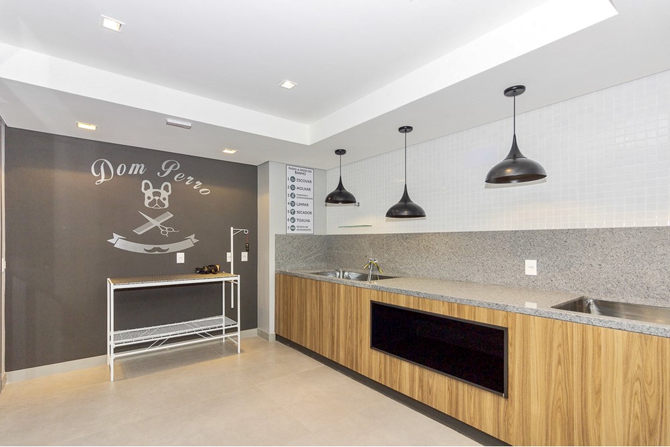 R$ 830.000 - LINDO APARTAMENTO - 75M2 - 2 DORM - SU&Iacute;TE - CHURRASQUEIRA - 2 VAGAS Avenida João Pessoa Porto Alegre - 