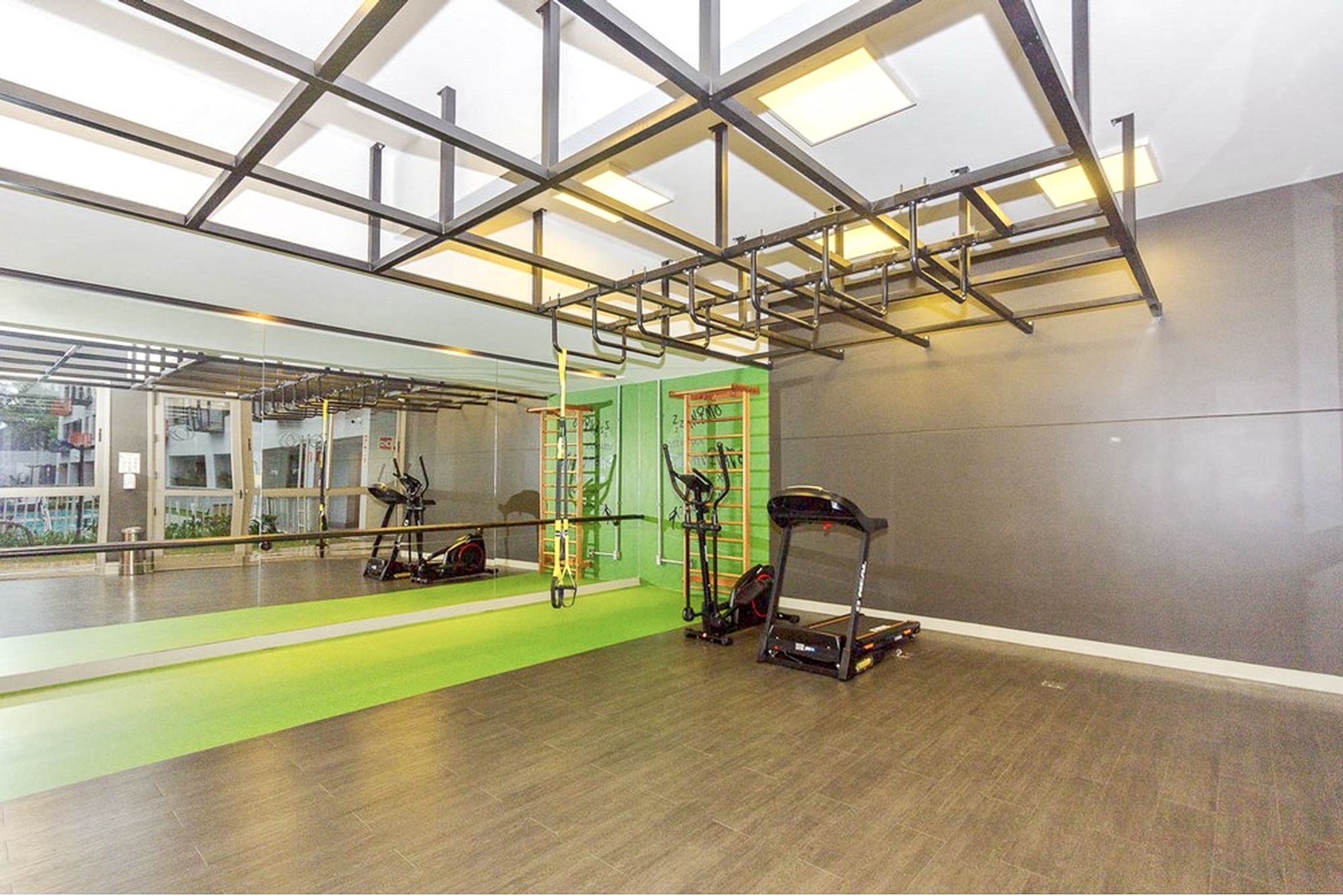 R$ 830.000 - LINDO APARTAMENTO - 75M2 - 2 DORM - SU&Iacute;TE - CHURRASQUEIRA - 2 VAGAS Avenida João Pessoa Porto Alegre - 