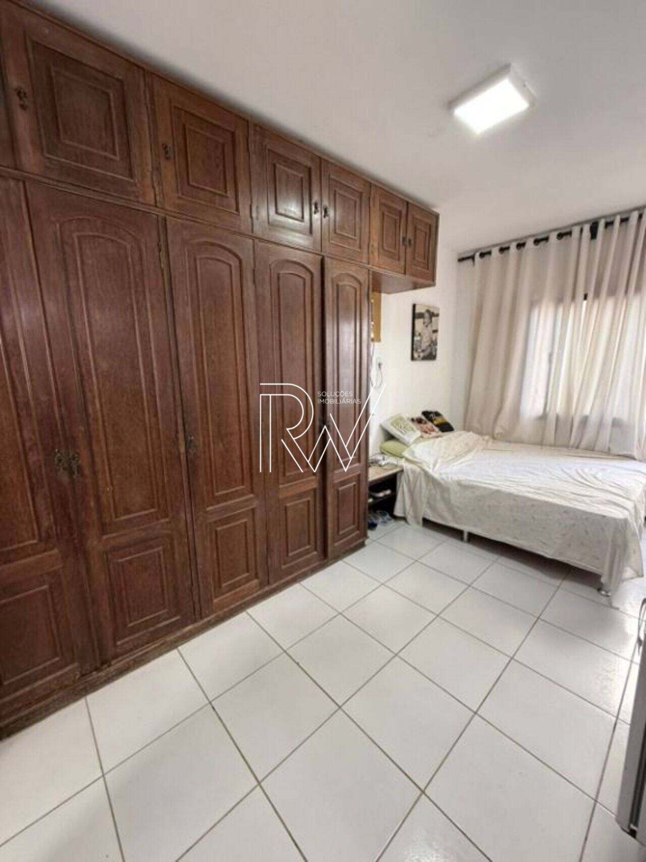 APARTAMENTO 3 QUARTOS SU&Iacute;TE DEPEND&Ecirc;NCIA 2 GARAGENS NASCENTE  &Agrave; VENDA NO JARDIM APIPEMA! Rua Nita Costa Salvador - 