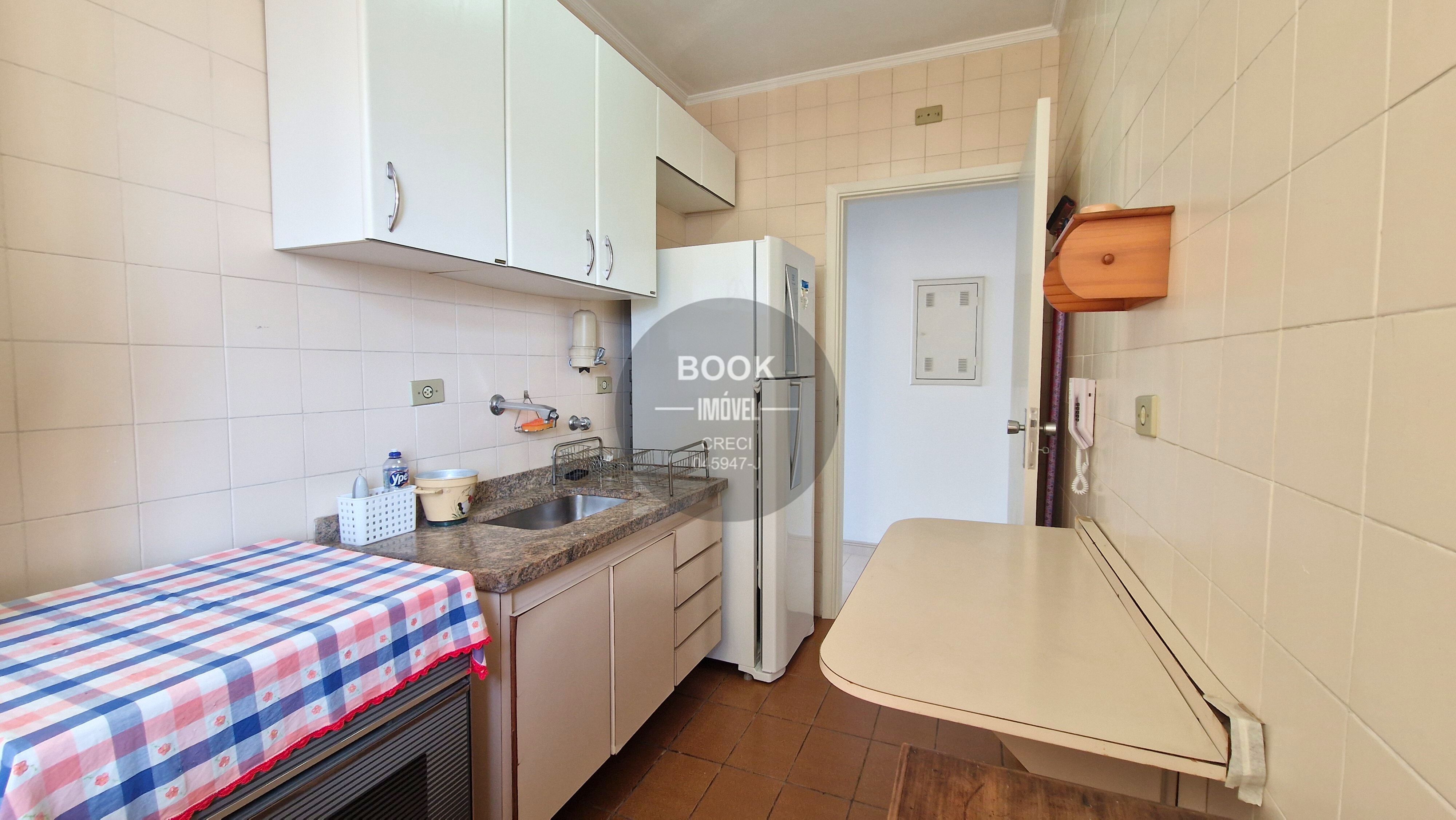 7 minutos caminhando para a praia Rua da Constituição Guarujá - 