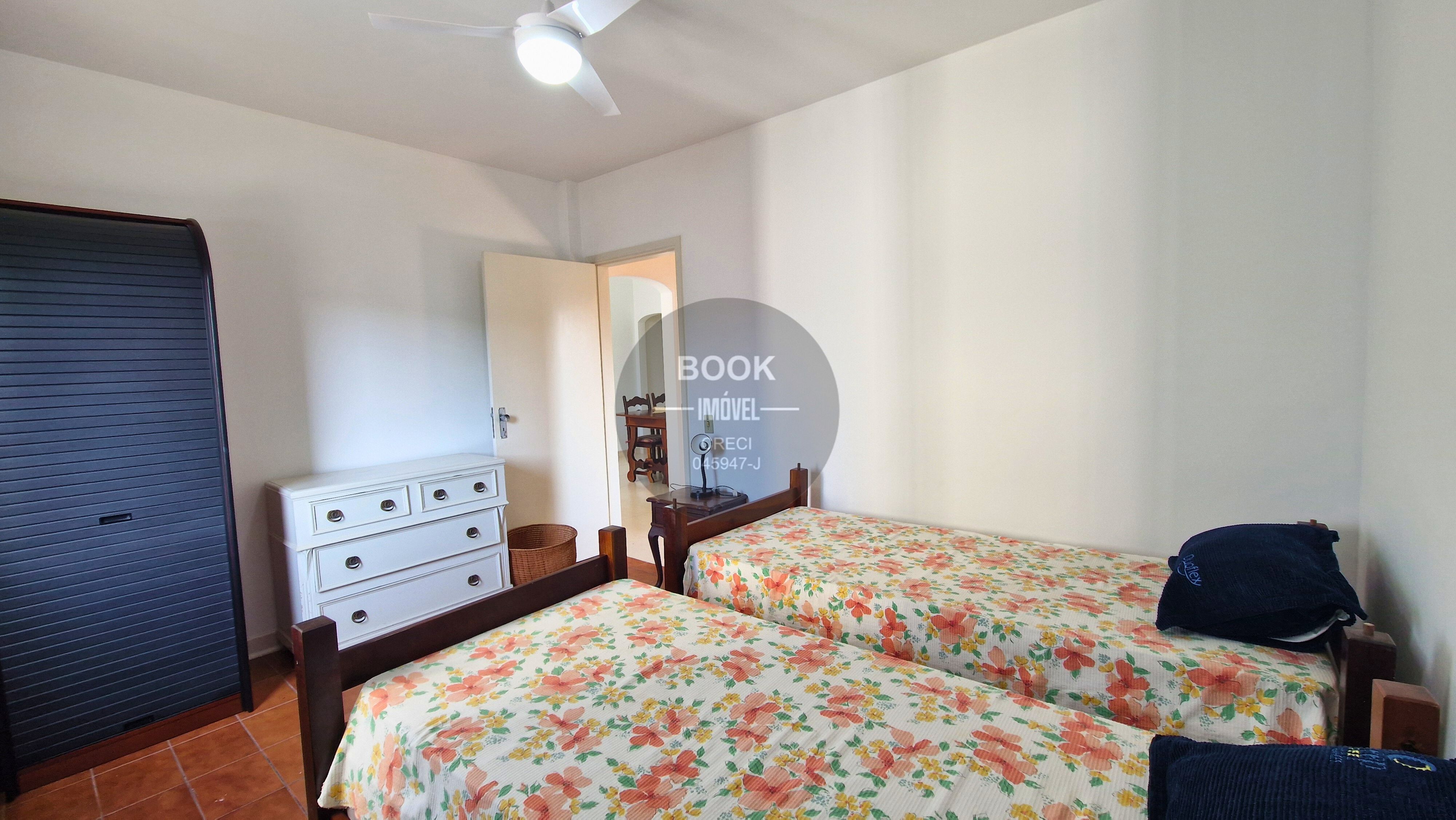 7 minutos caminhando para a praia Rua da Constituição Guarujá - 