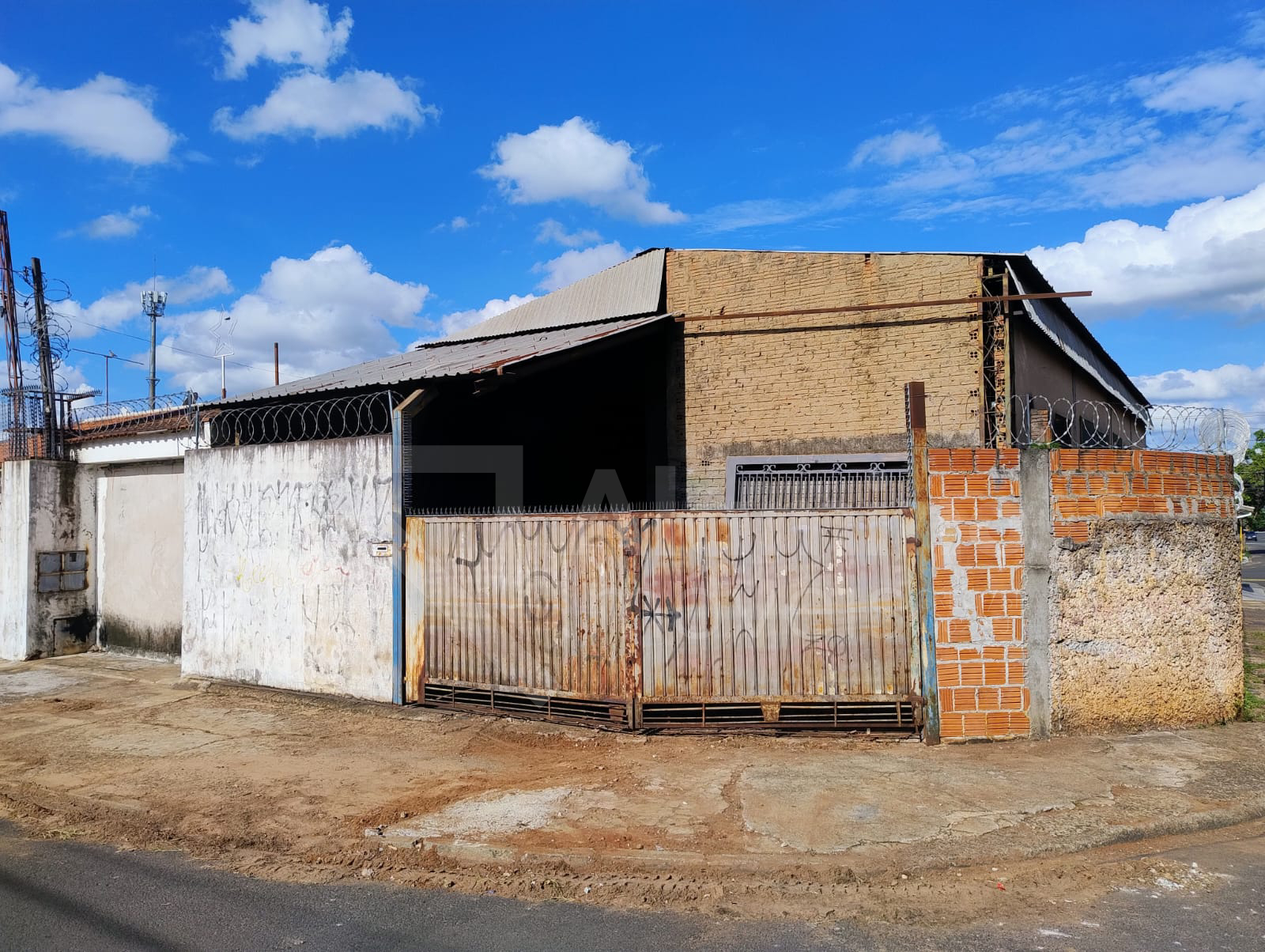 Parque J&uacute;lio N&oacute;brega - Barrac&atilde;o Comercial  Bauru - 