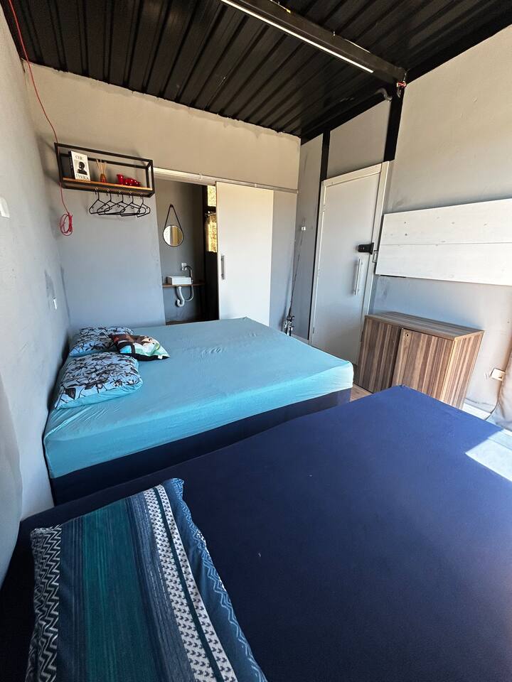 Excelente casa com vista para a represa &agrave; venda em condom&iacute;nio Rua das Aroeiras Igaratá - 