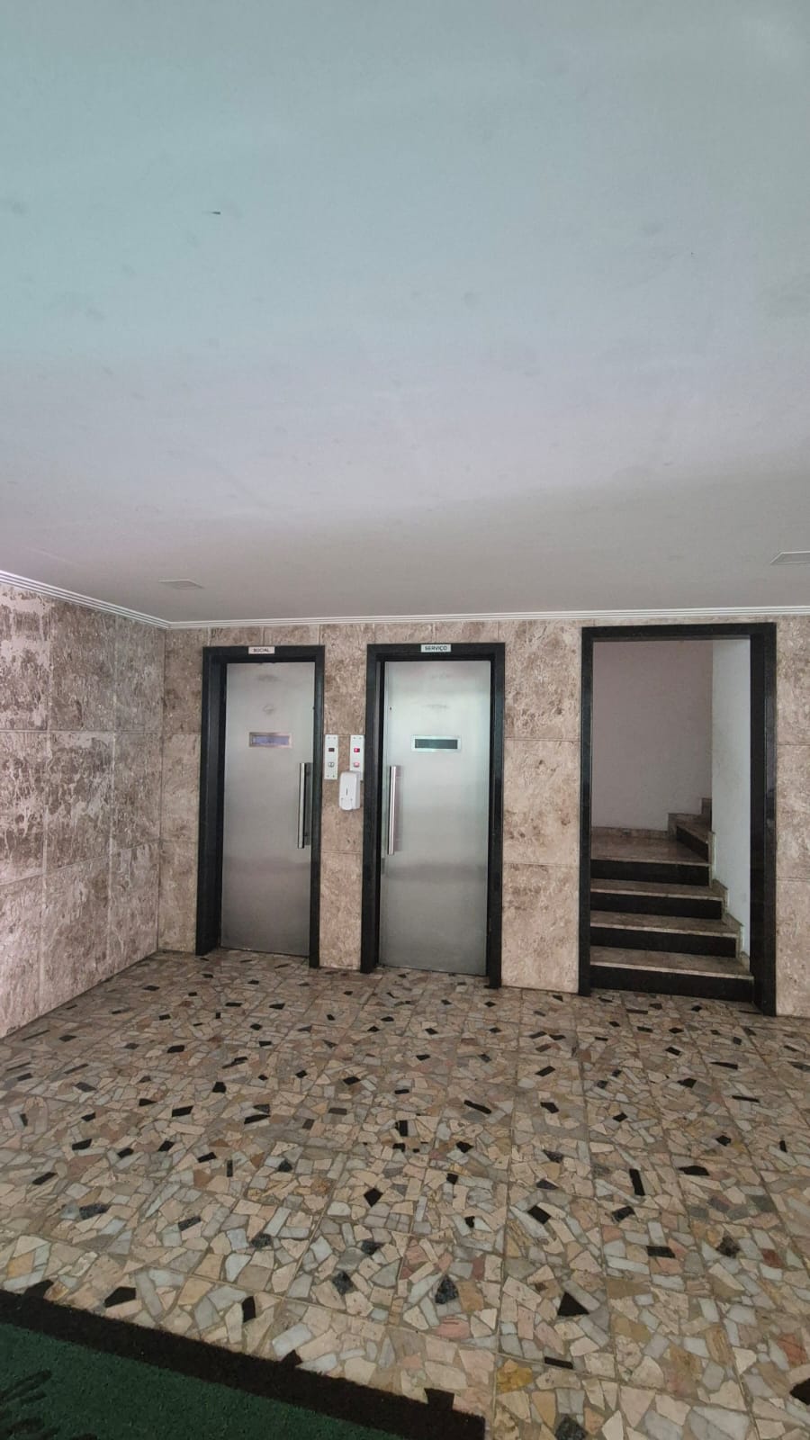 APARTAMENTO 2 QUARTOS ARM&Aacute;RIOS DEPEND&Ecirc;NCIA COMPLETA PORTARIA 24h &Agrave; VENDA NA GRA&Ccedil;A! Avenida Princesa Isabel Salvador - 