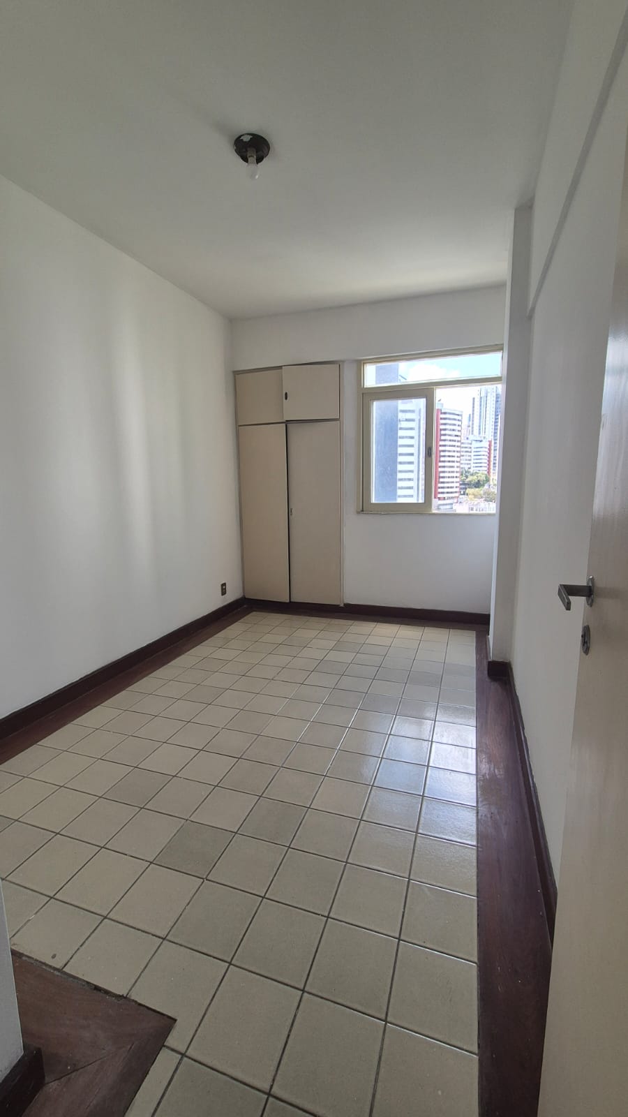 APARTAMENTO 2 QUARTOS ARM&Aacute;RIOS DEPEND&Ecirc;NCIA COMPLETA PORTARIA 24h &Agrave; VENDA NA GRA&Ccedil;A! Avenida Princesa Isabel Salvador - 