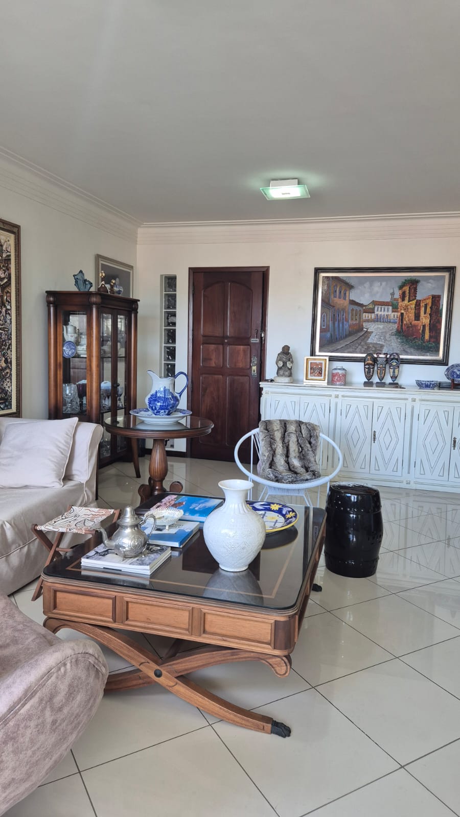 APARTAMENTO 4 QUARTOS 2 SU&Iacute;TES  VARANDA DEPEND&Ecirc;NCIA PORTARIA ELEVADOR &Agrave; VENDA NA GRA&Ccedil;A! Avenida Euclydes da Cunha Salvador - 