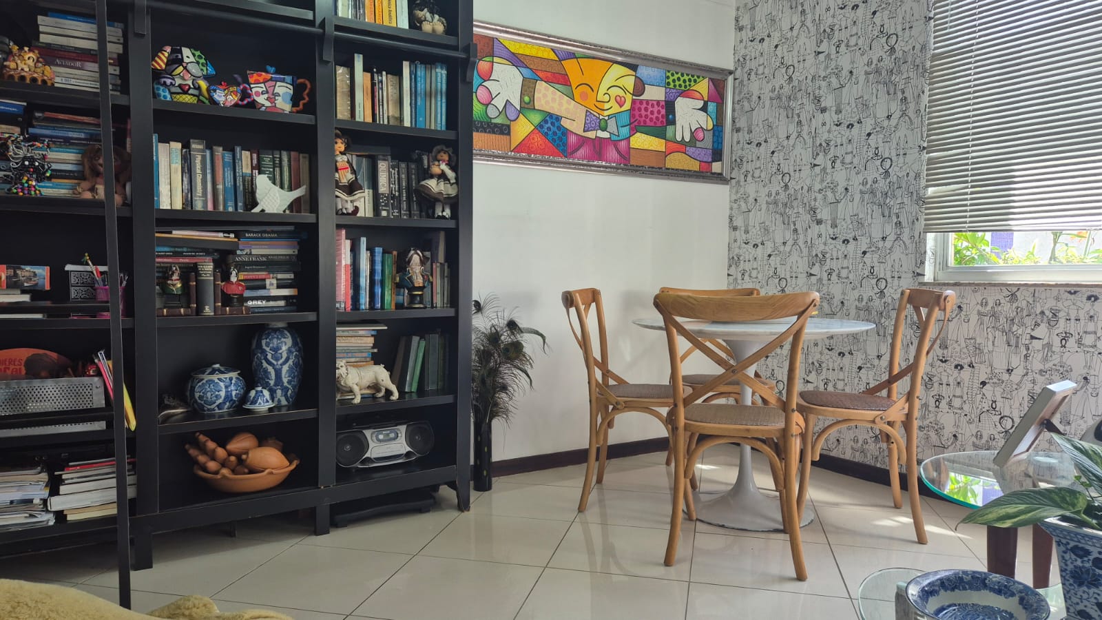 APARTAMENTO 4 QUARTOS 2 SU&Iacute;TES  VARANDA DEPEND&Ecirc;NCIA PORTARIA ELEVADOR &Agrave; VENDA NA GRA&Ccedil;A! Avenida Euclydes da Cunha Salvador - 