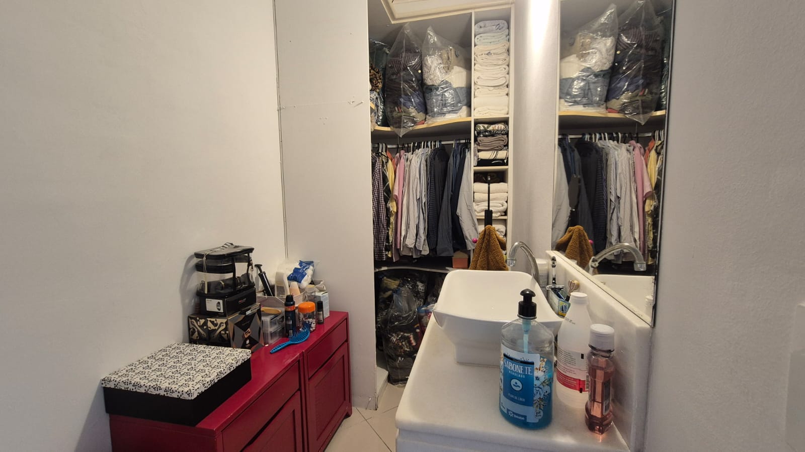 APARTAMENTO 4 QUARTOS 2 SU&Iacute;TES  VARANDA DEPEND&Ecirc;NCIA PORTARIA ELEVADOR &Agrave; VENDA NA GRA&Ccedil;A! Avenida Euclydes da Cunha Salvador - 