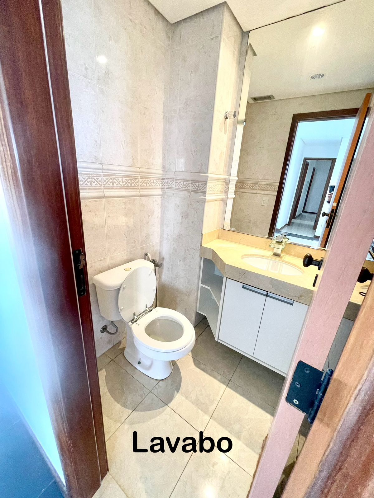 APARTAMENTO ALTO PADR&Atilde;O 4 QUARTOS 3 SU&Iacute;TES VARANDA 3 GARAGENS PISCINA QUADRA VENDA PITUBA! Rua Manoel Gomes de Mendonça Salvador - 