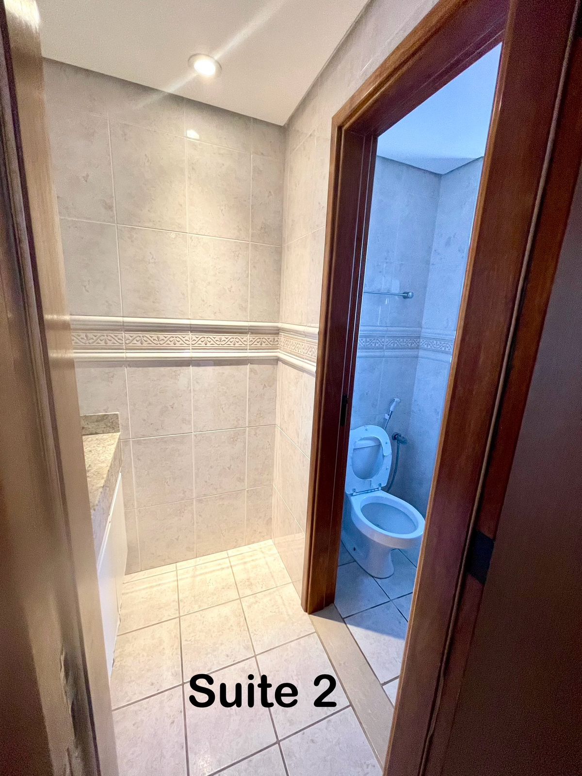 APARTAMENTO ALTO PADR&Atilde;O 4 QUARTOS 3 SU&Iacute;TES VARANDA 3 GARAGENS PISCINA QUADRA VENDA PITUBA! Rua Manoel Gomes de Mendonça Salvador - 