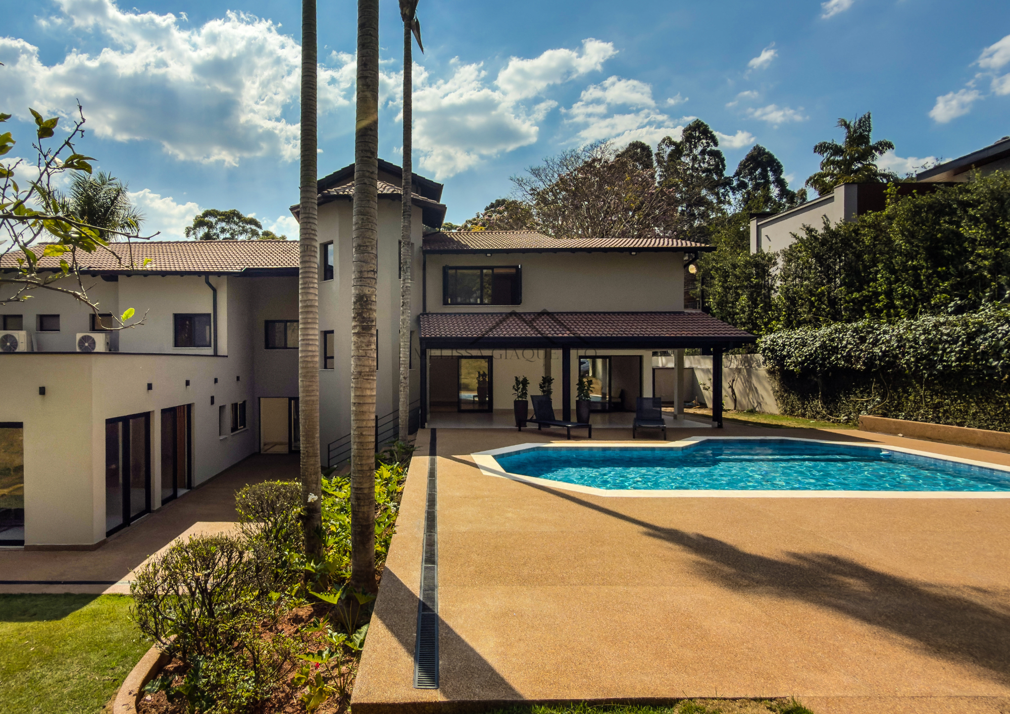 Tambor&eacute; 1 - Casa Alto Padr&atilde;o Avenida Ceci Barueri - 