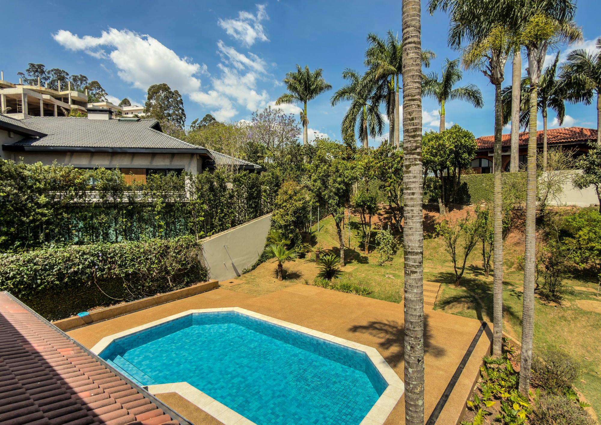 Tambor&eacute; 1 - Casa Alto Padr&atilde;o Avenida Ceci Barueri - 